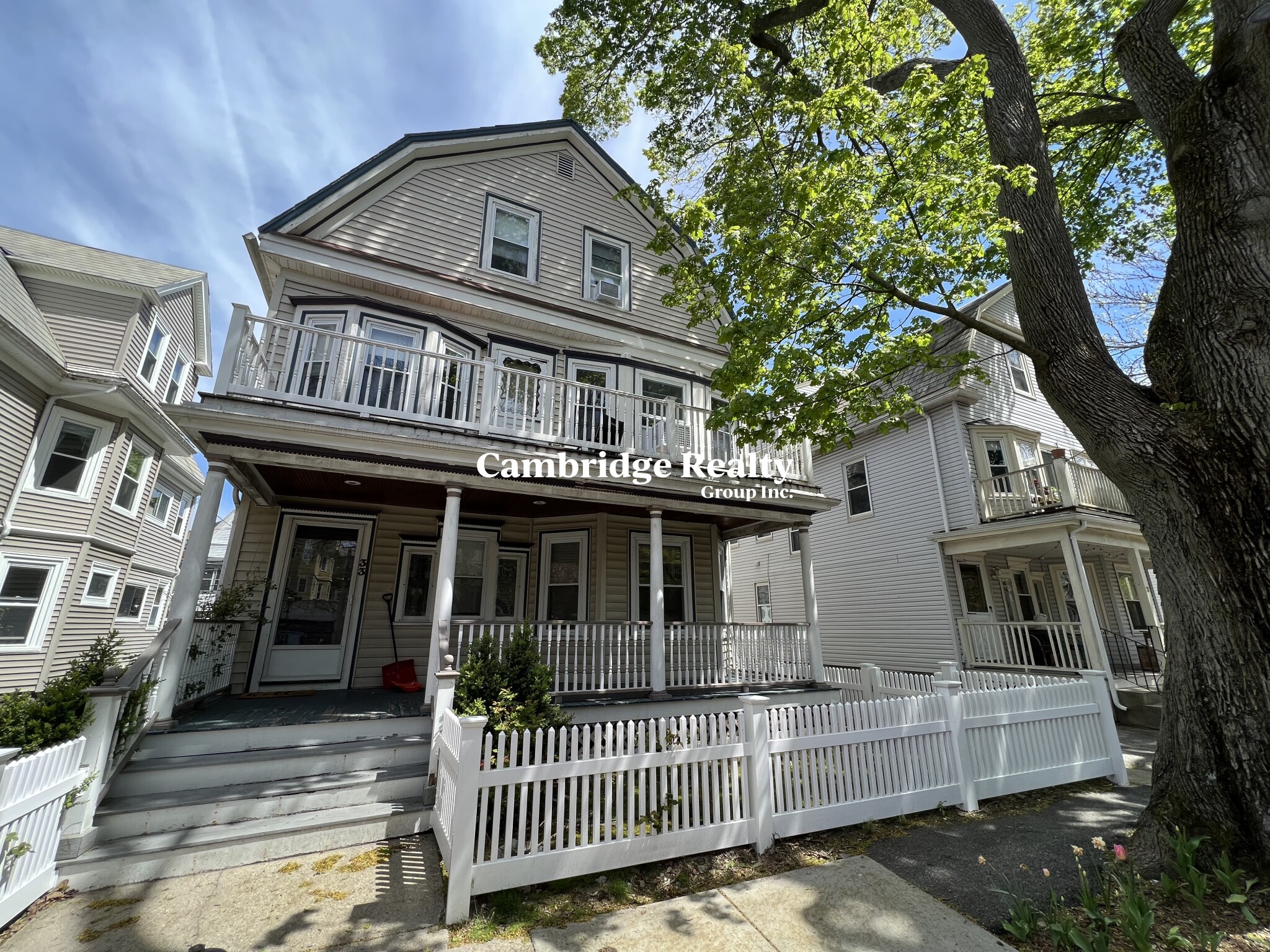 33 Ossipee Rd, Teele Square