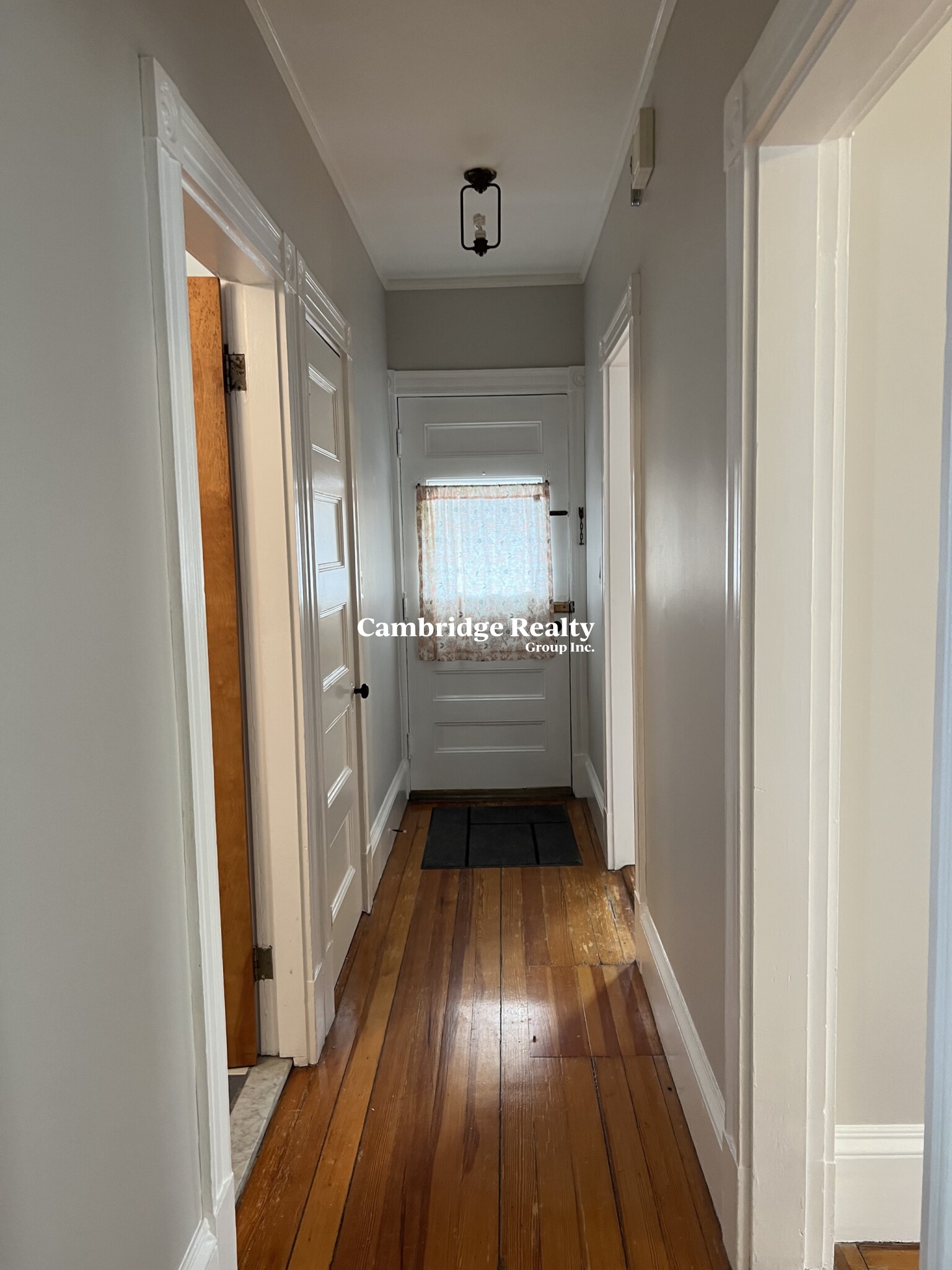 14 Edward Sullivan Rd, West Cambridge