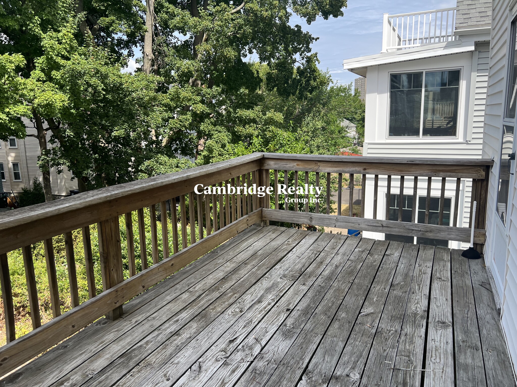 16 Edward Sullivan Rd, West Cambridge