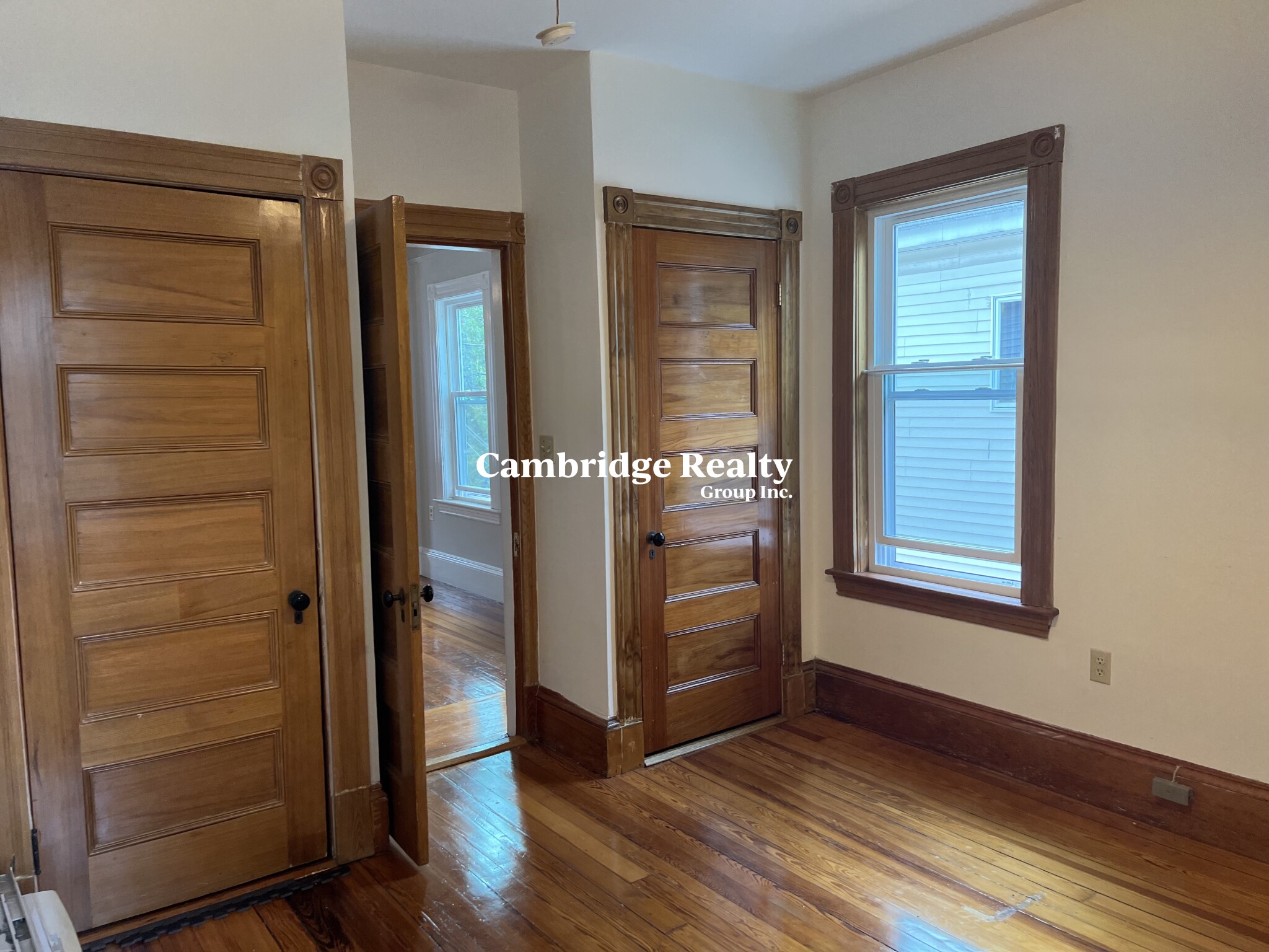 16 Edward Sullivan Rd, West Cambridge