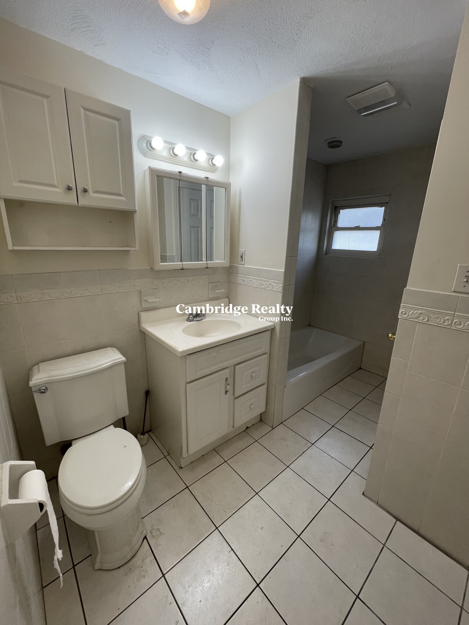 543 Broadway, South Medford