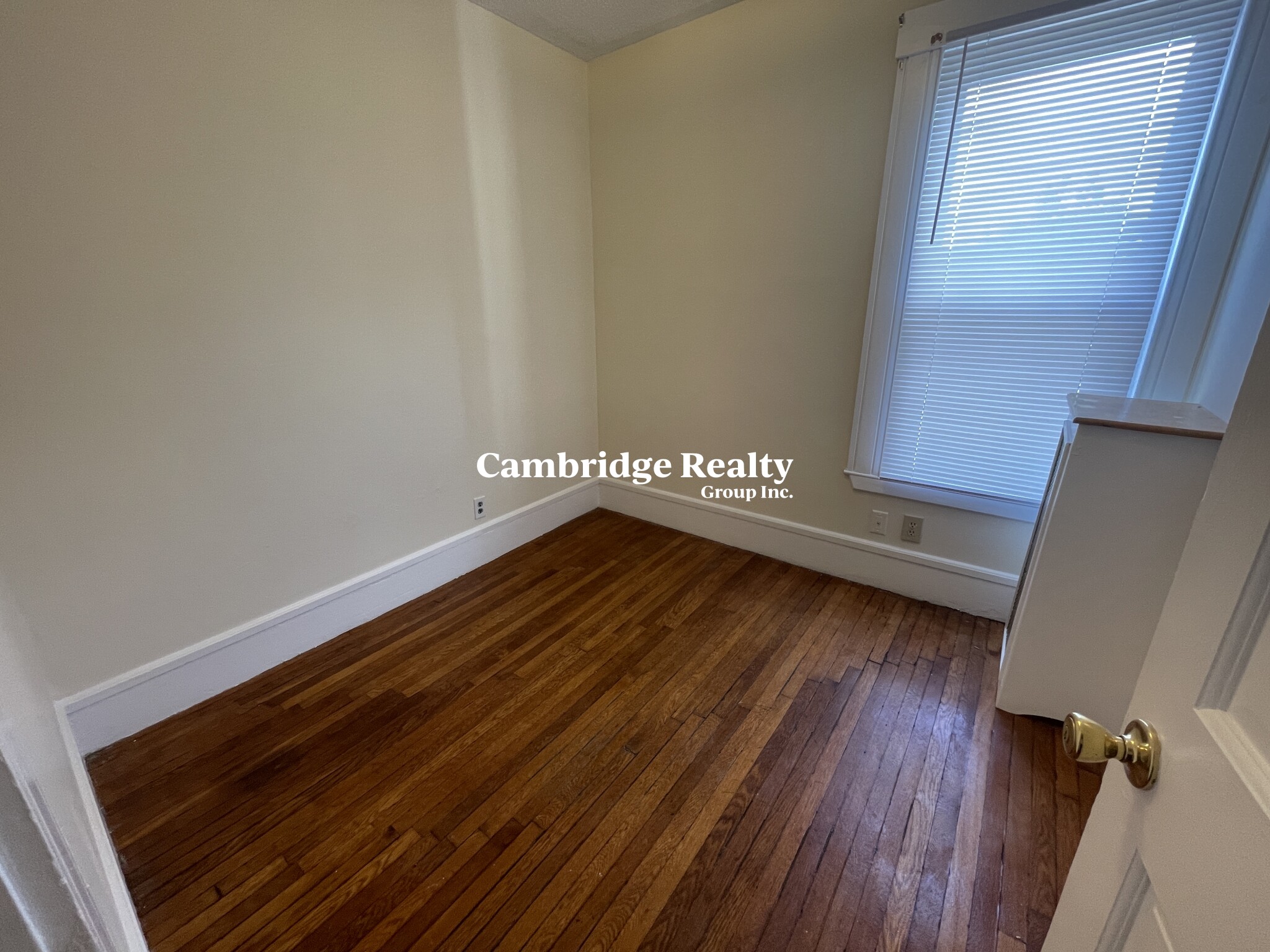 543 Broadway, South Medford