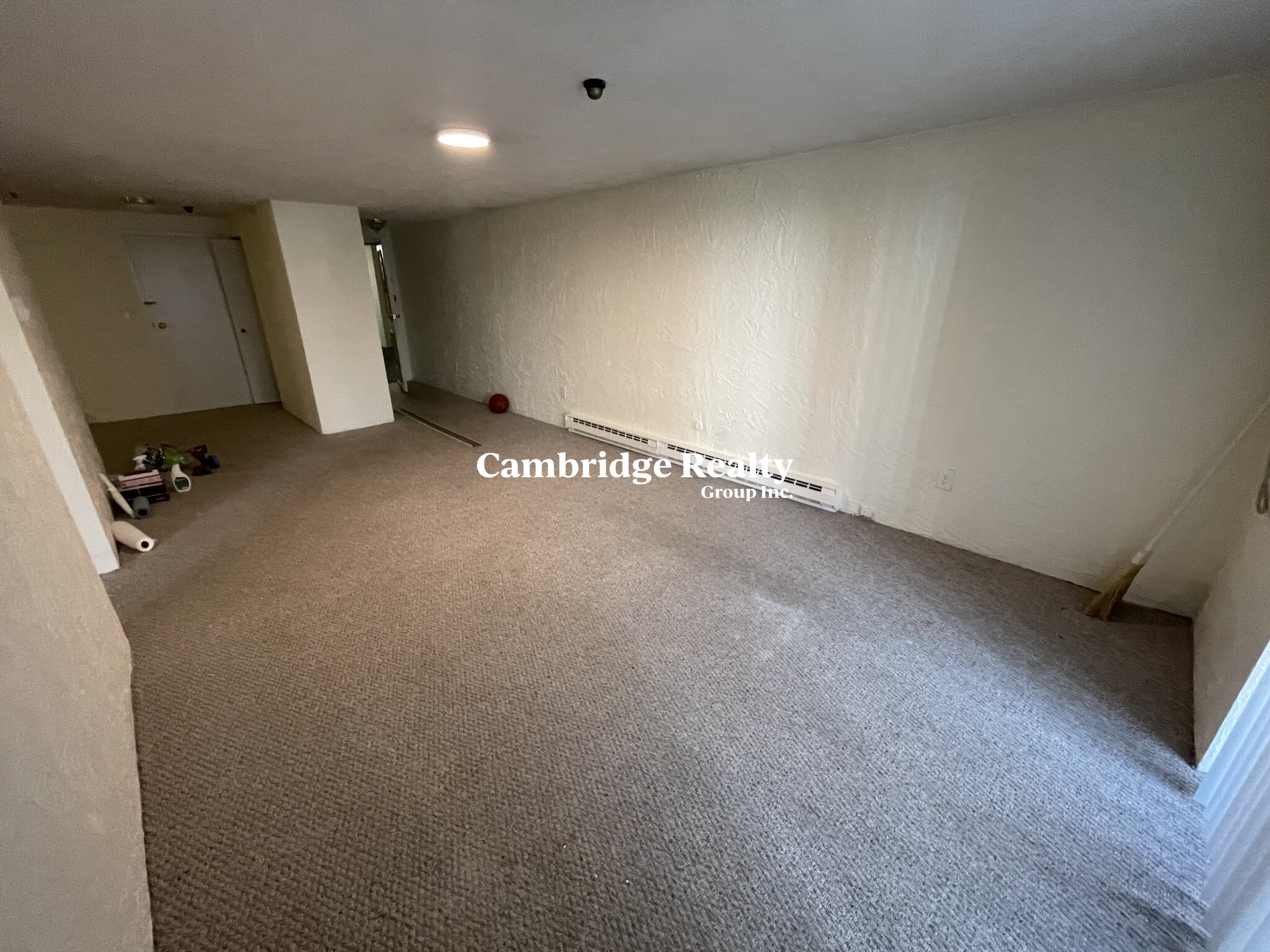 33 Lodgen Ct, Malden