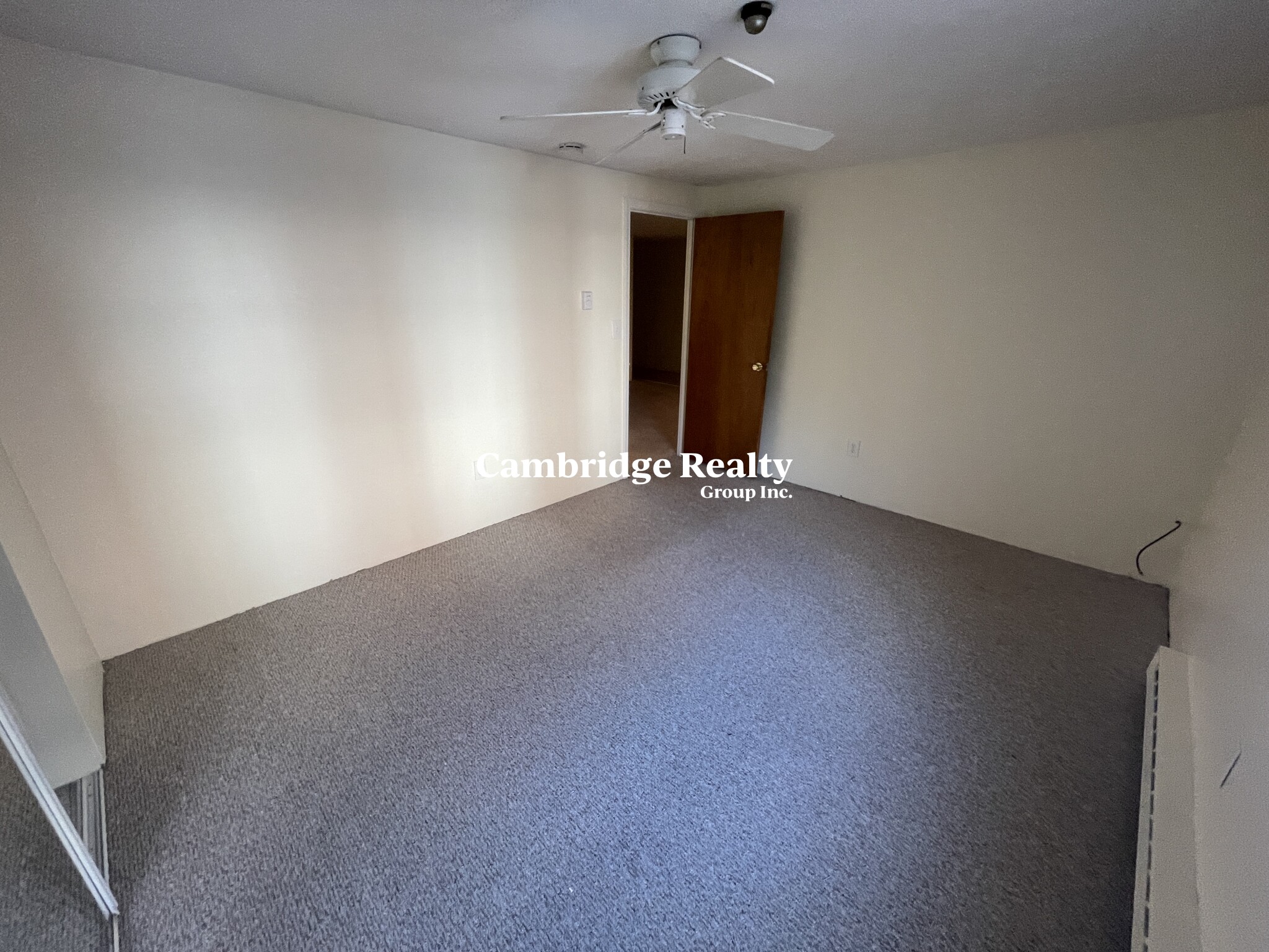 33 Lodgen Ct, Malden