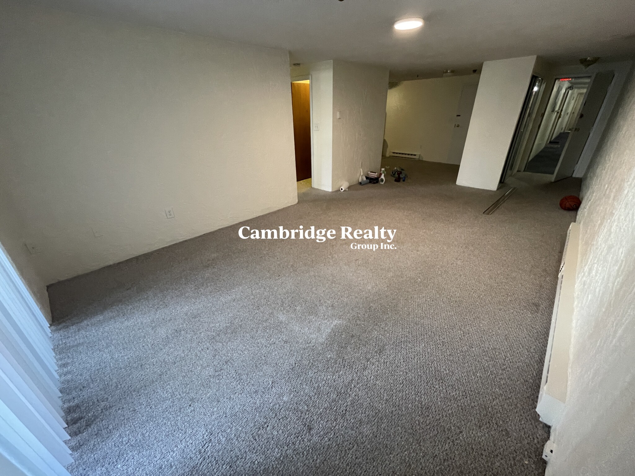 33 Lodgen Ct, Malden