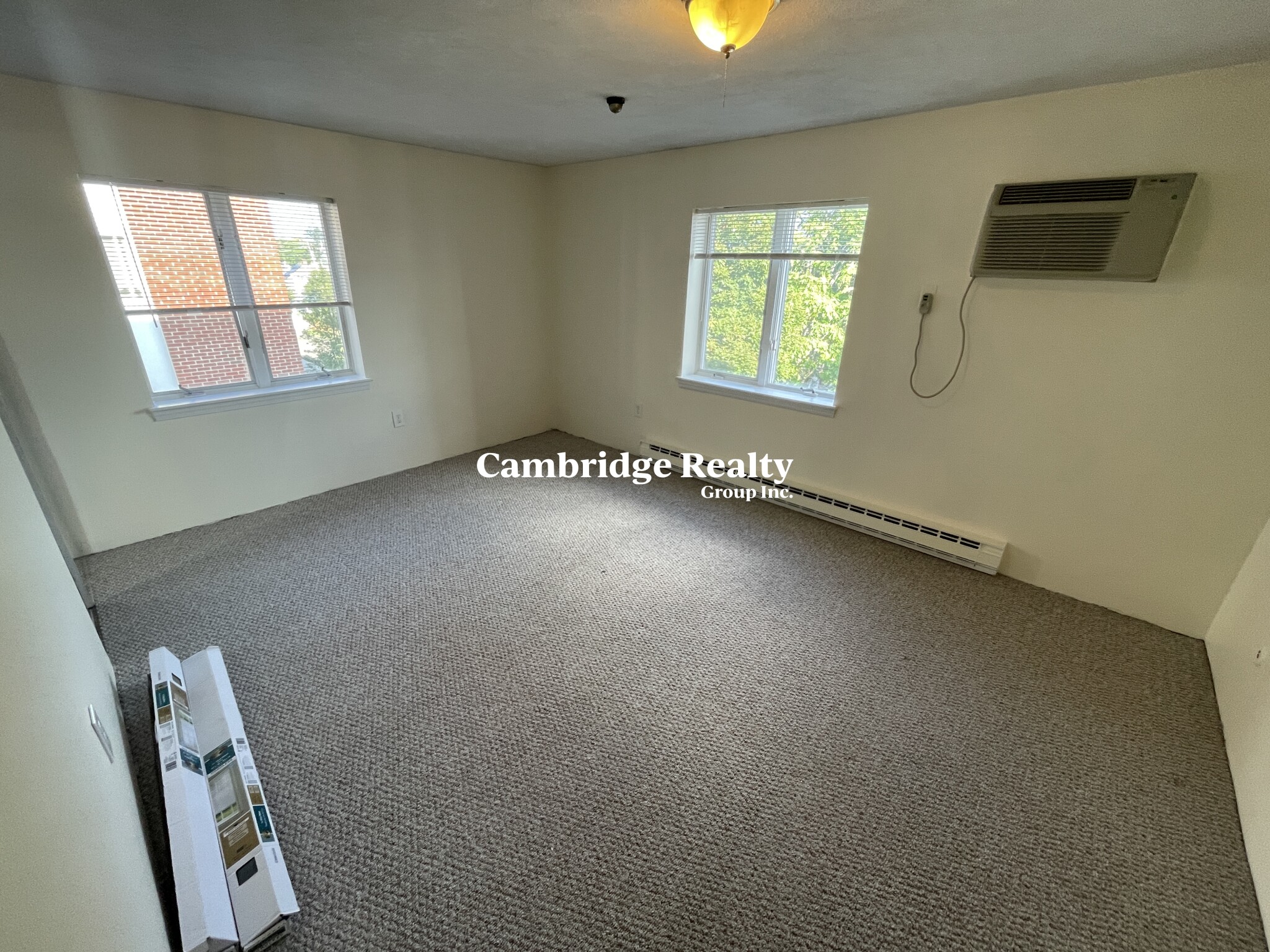 33 Lodgen Ct, Malden