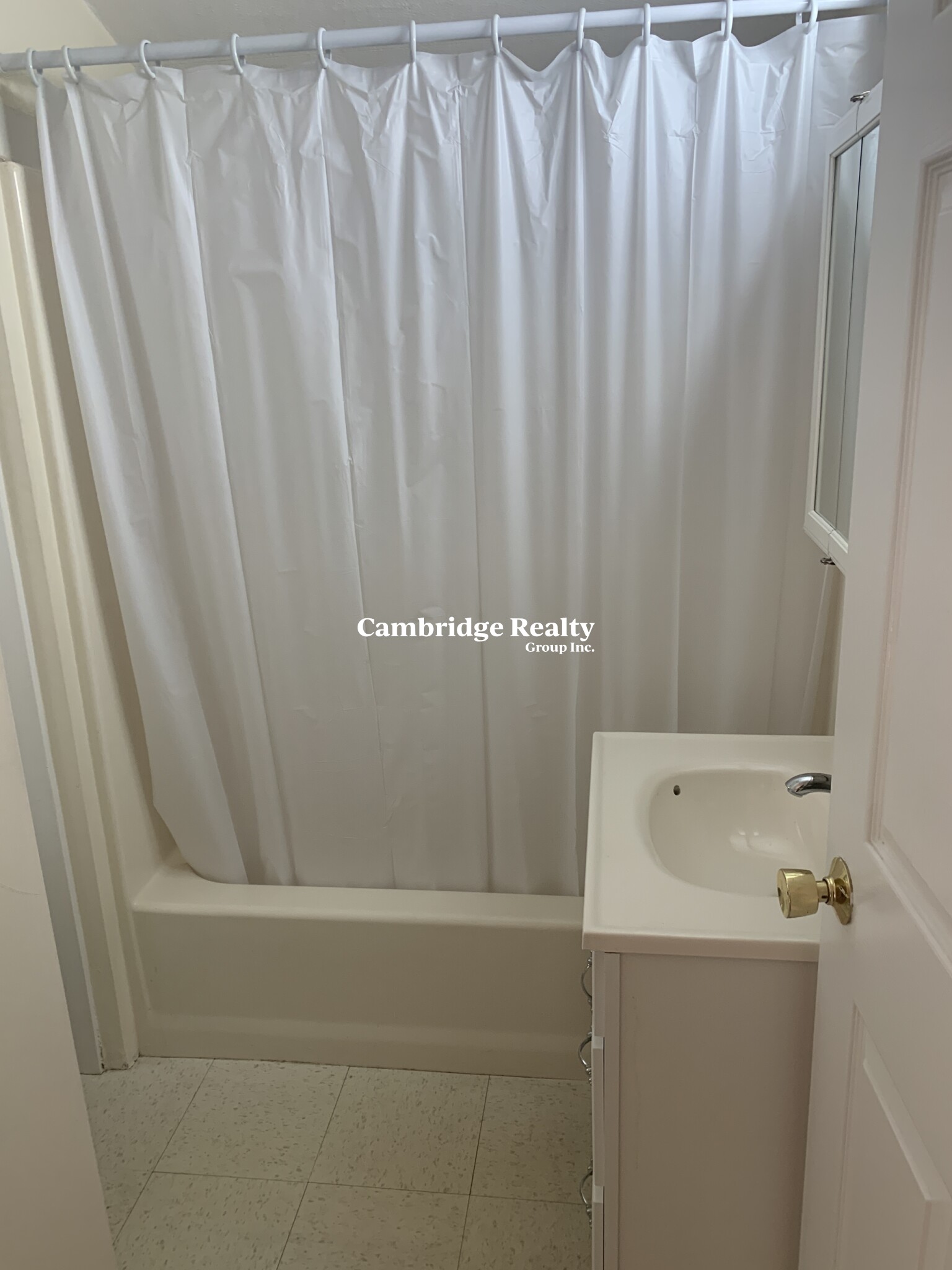 7 Rifle Ct, Watertown