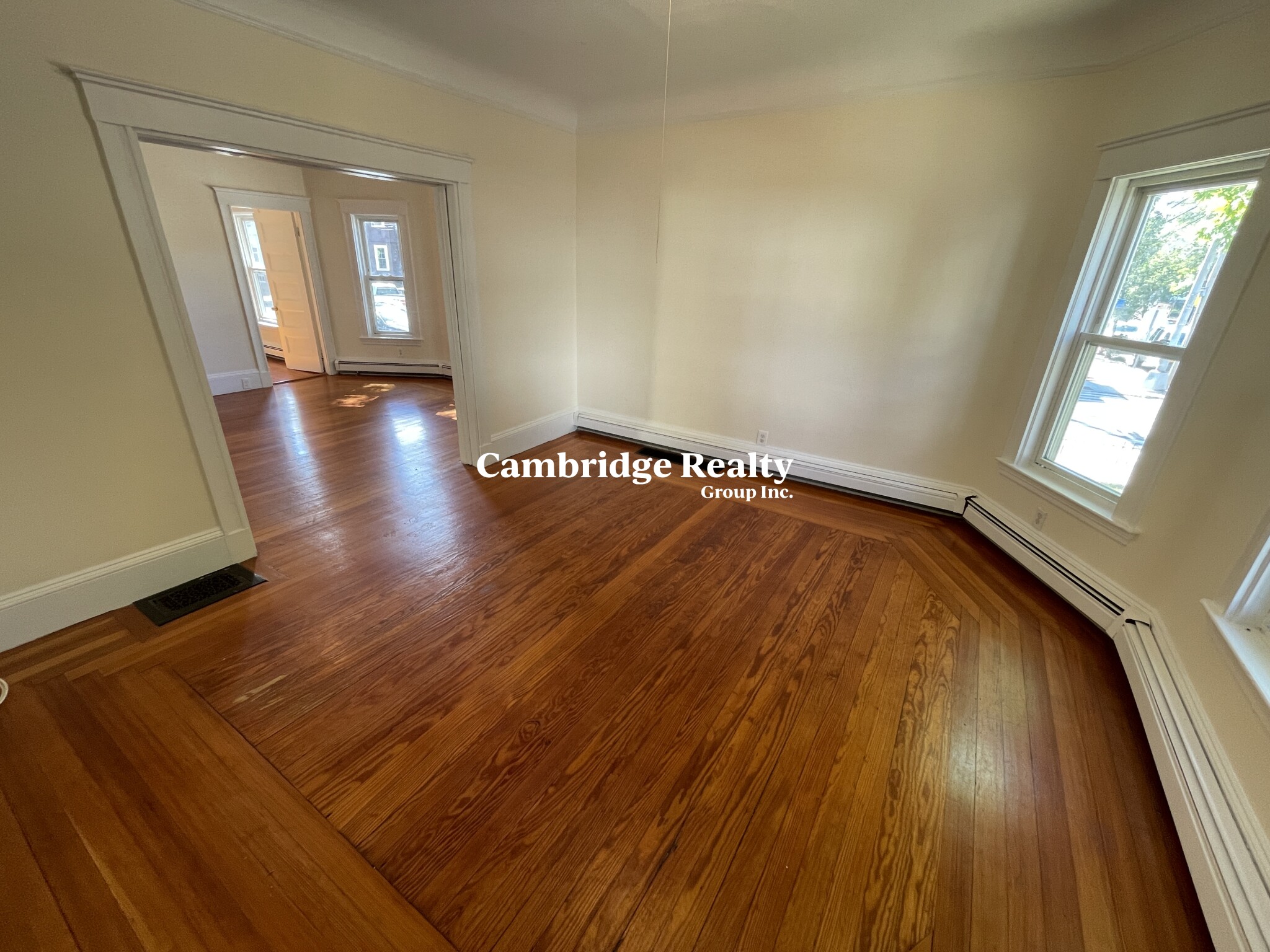 147 Willow Ave, Davis Square