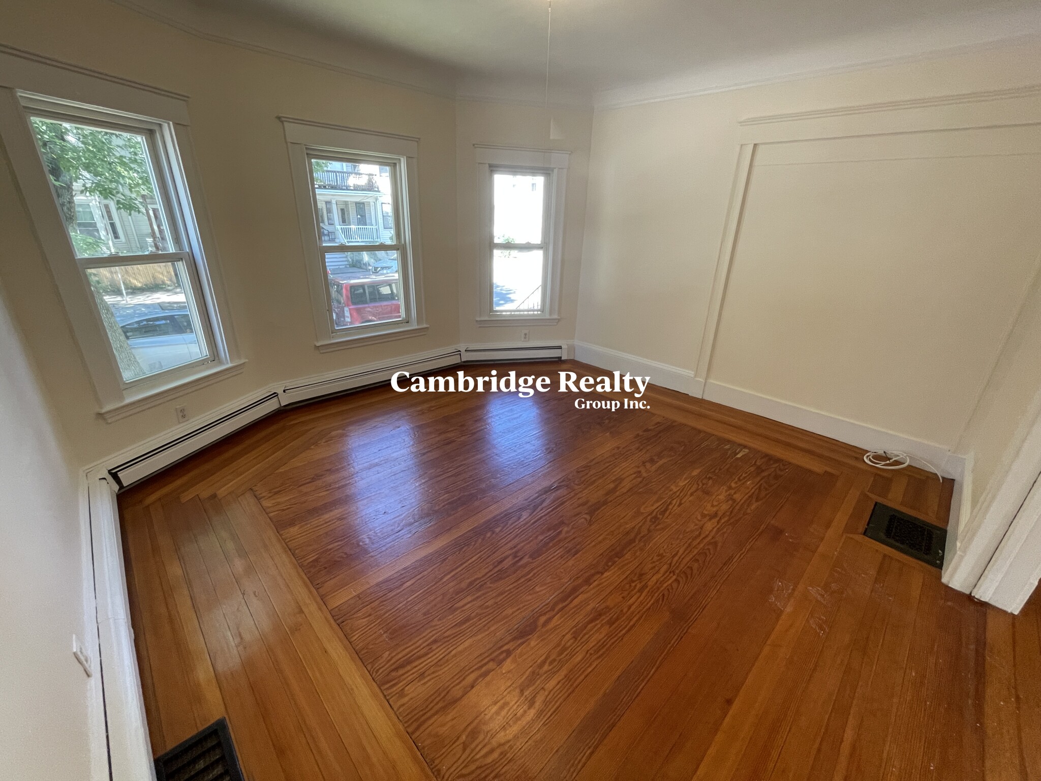 147 Willow Ave, Davis Square