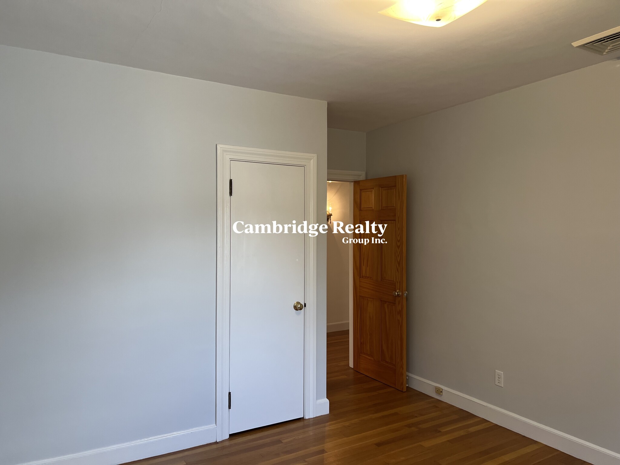 50 Marion Rd, Arlington