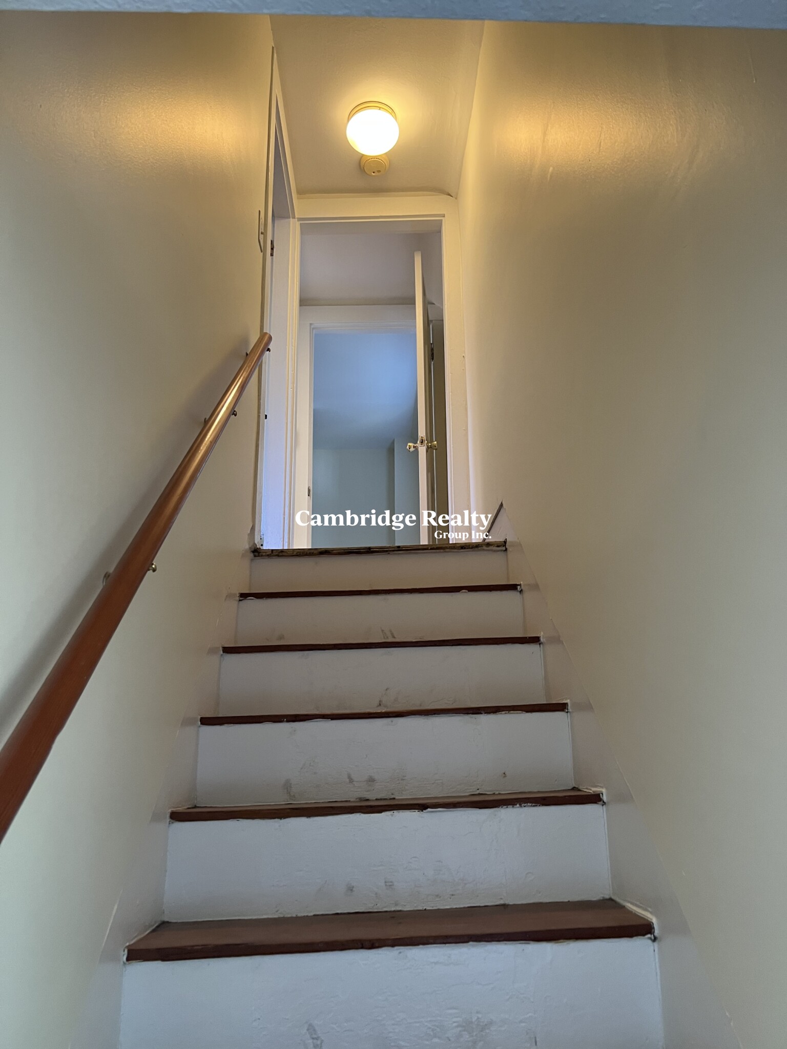 4 Park St, Arlington