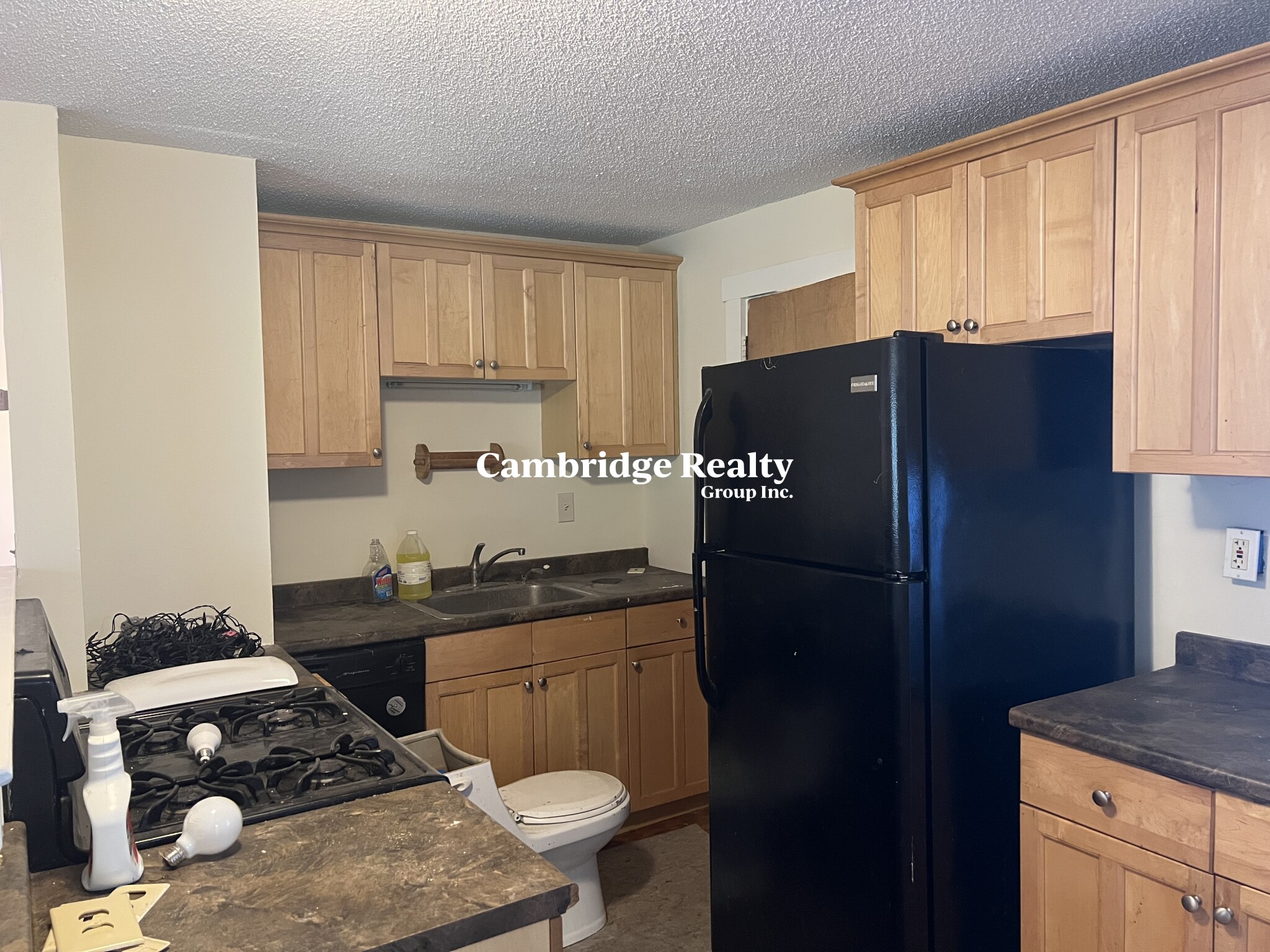 4 Park St, Arlington