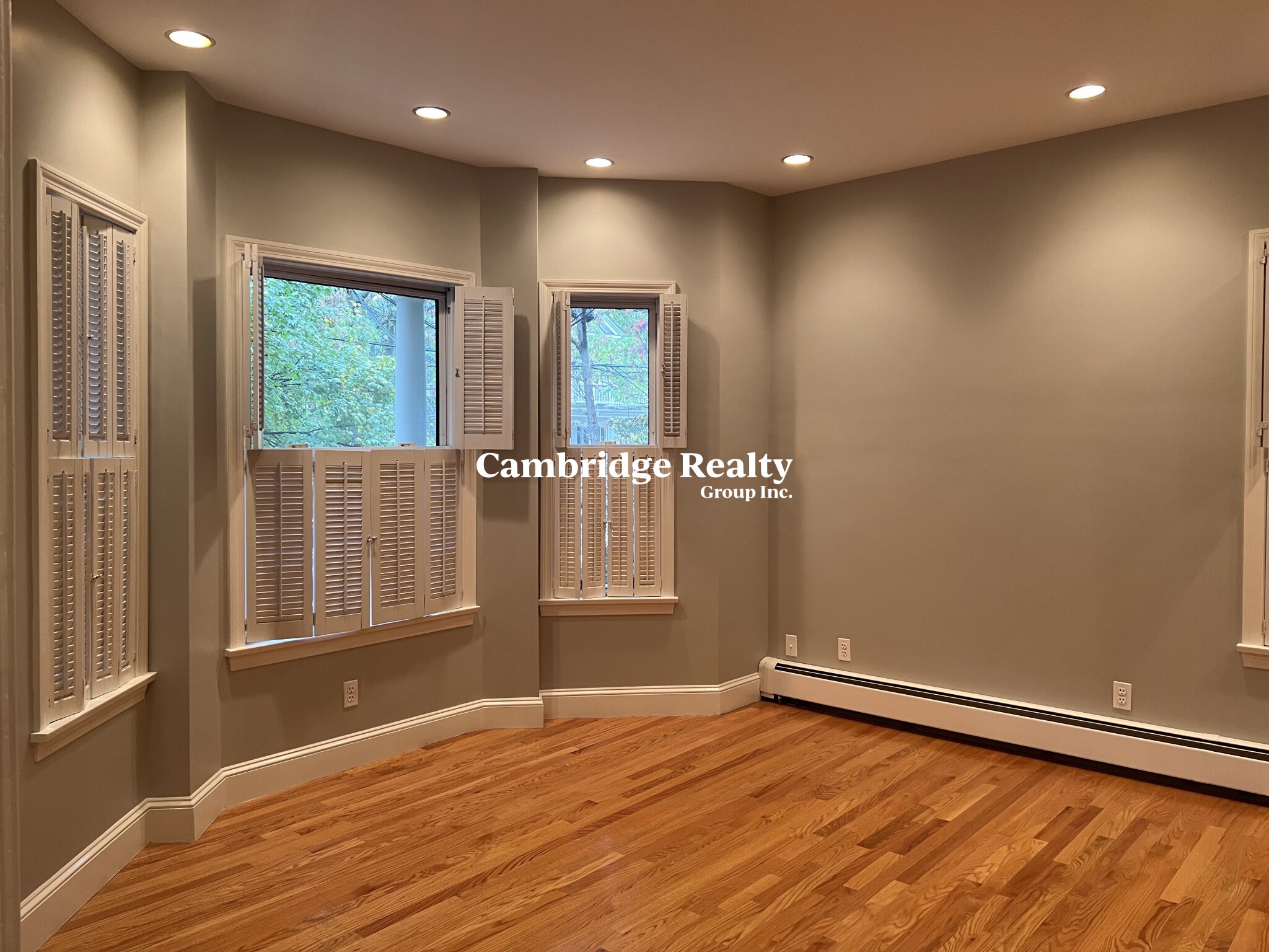 12 Sumner Rd, Mid-Cambridge