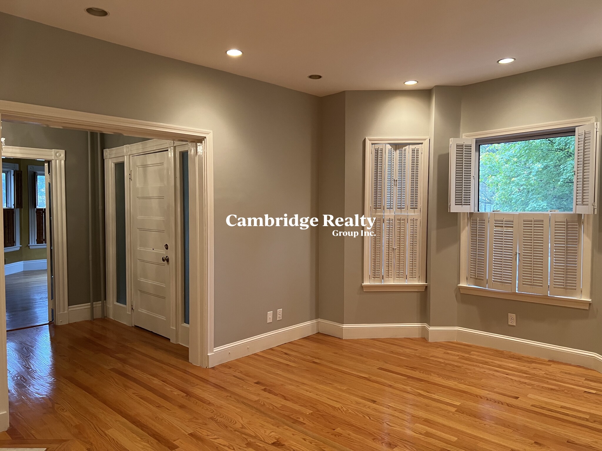 12 Sumner Rd, Mid-Cambridge