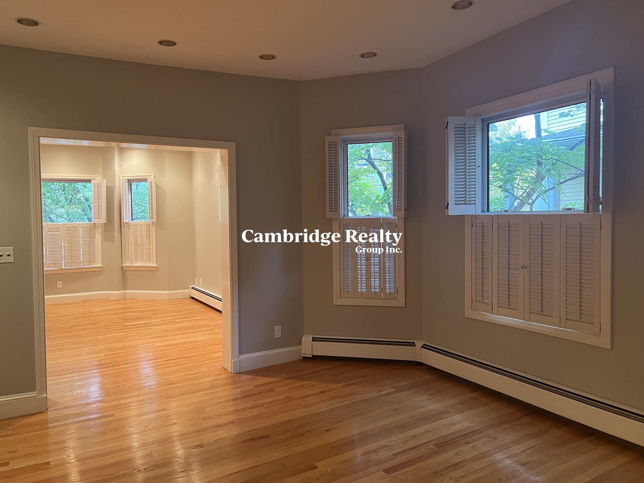 12 Sumner Rd, Mid-Cambridge