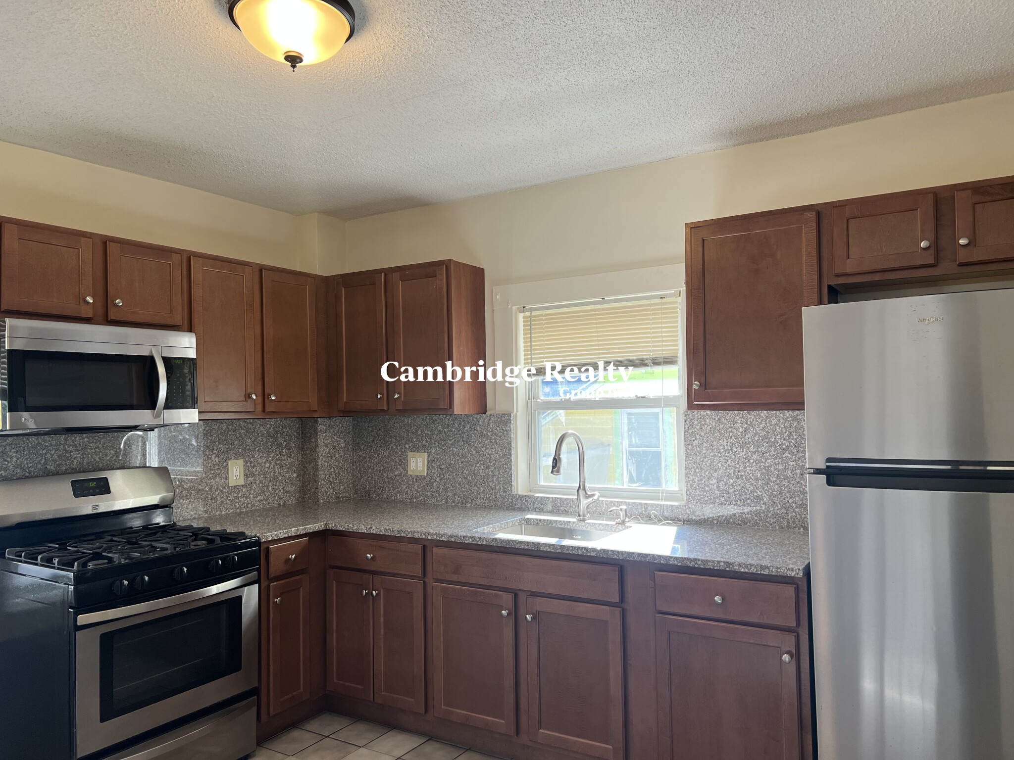 5 Adams St, Winter Hill