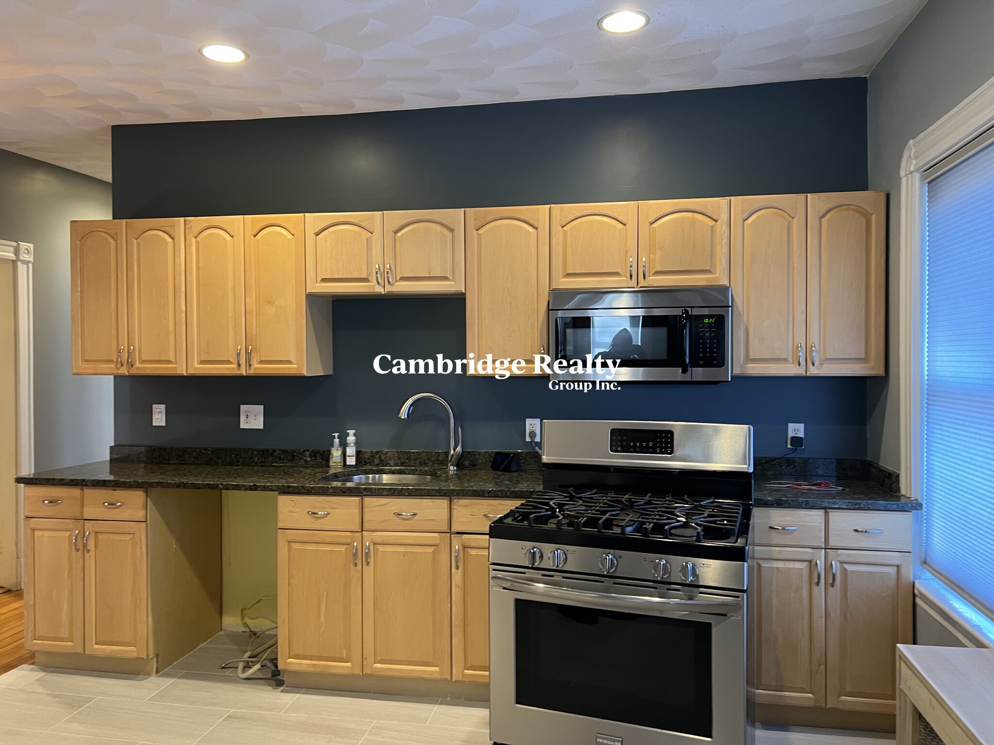 47 Pearl Ave, Winthrop