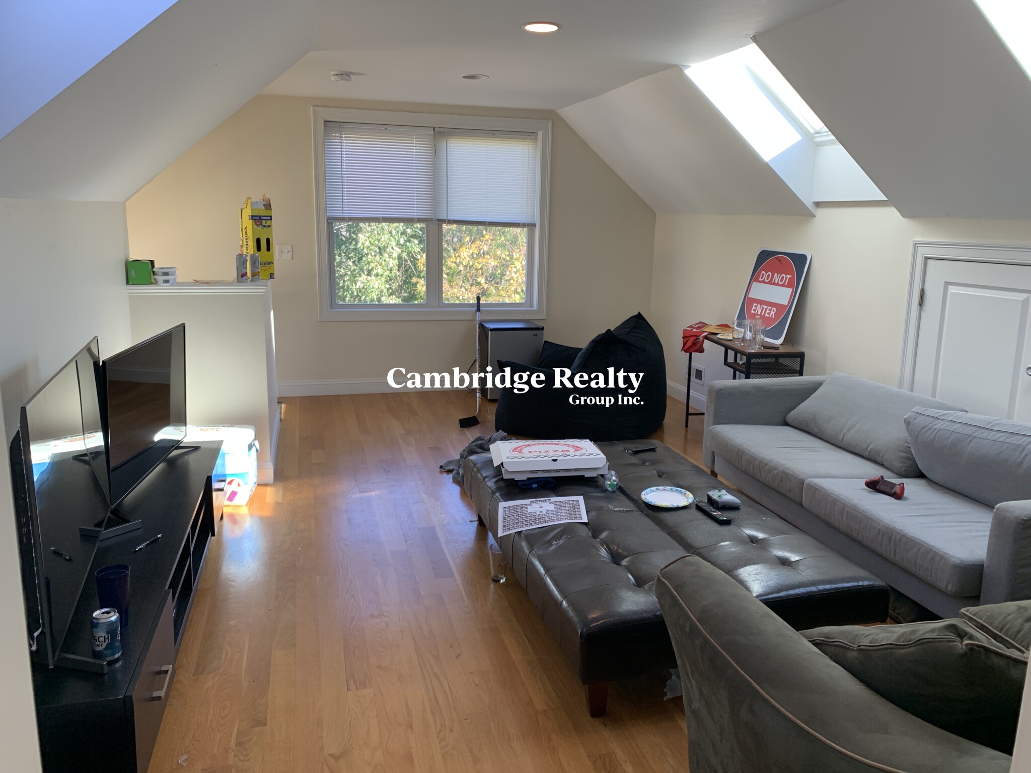 216 Calumet St, Mission Hill