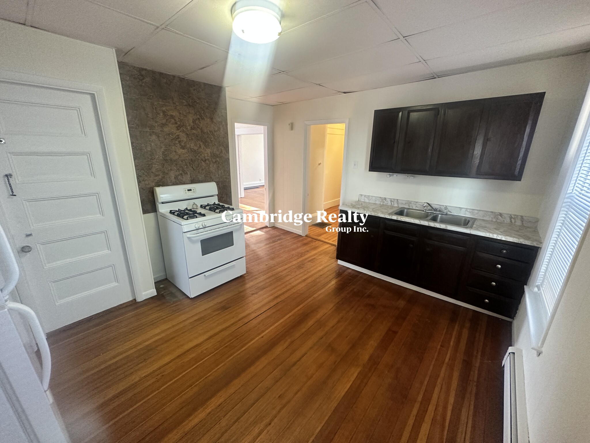 147 Willow Ave, Davis Square