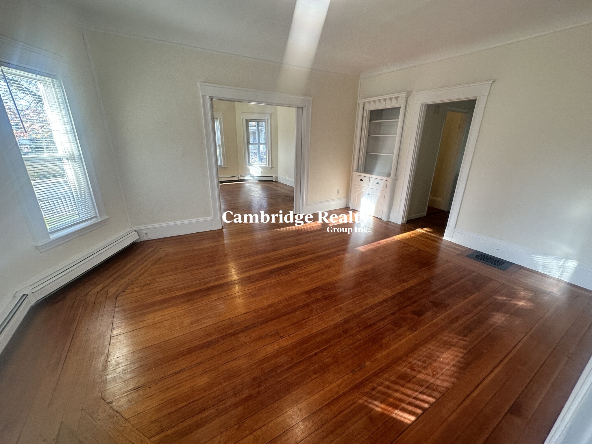 147 Willow Ave, Davis Square