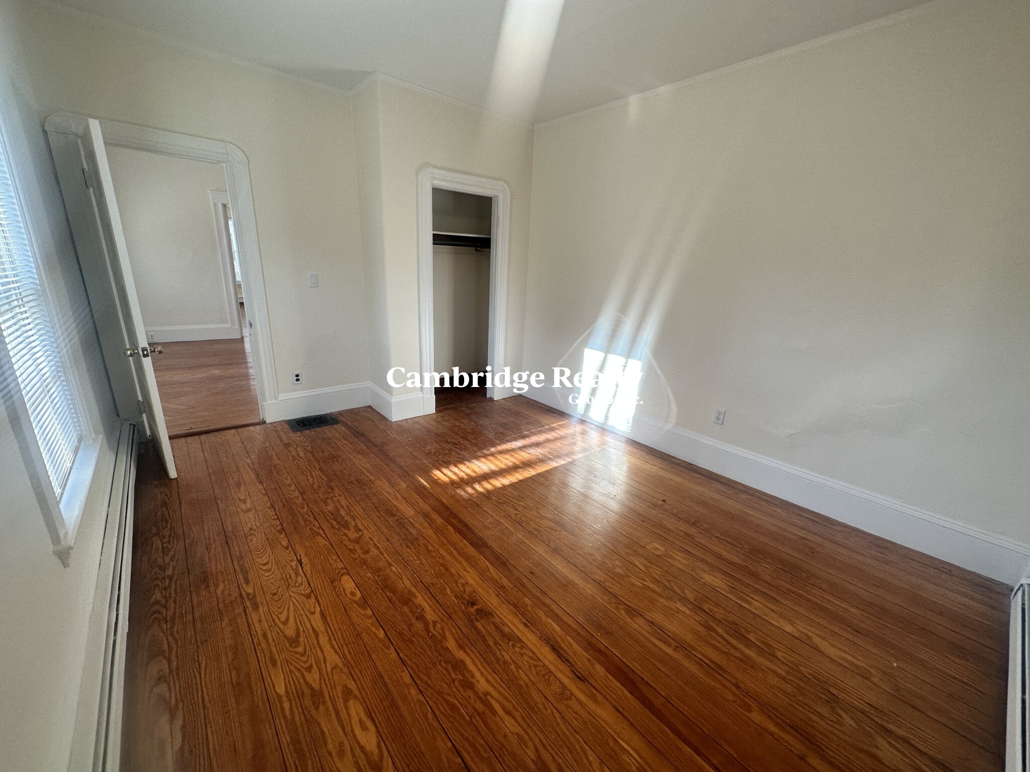 147 Willow Ave, Davis Square