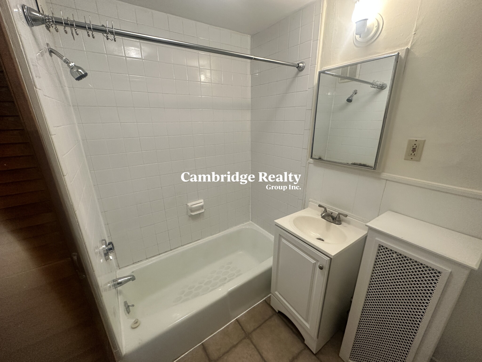 543 Broadway, Magoun Square