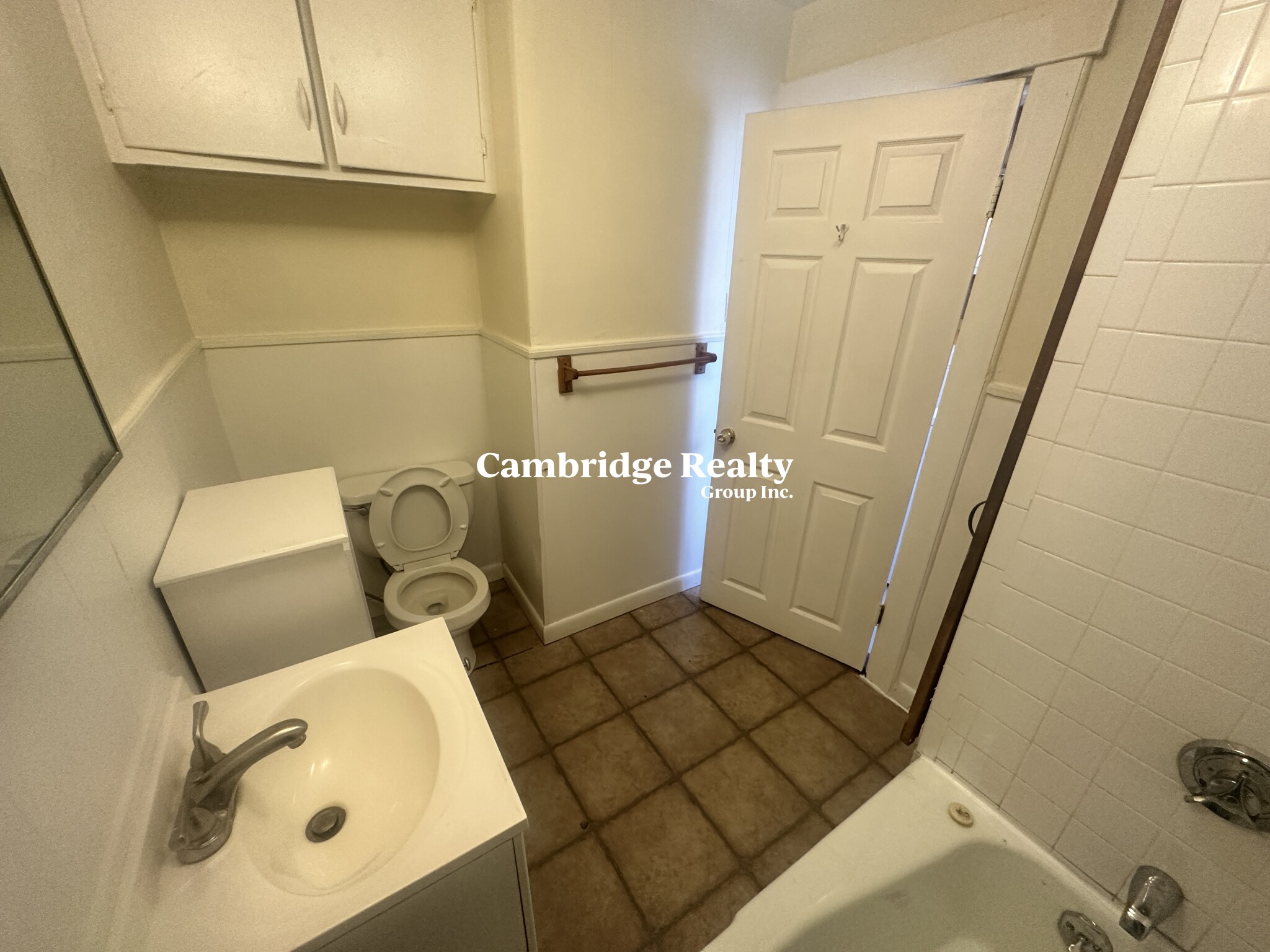 543 Broadway, Magoun Square