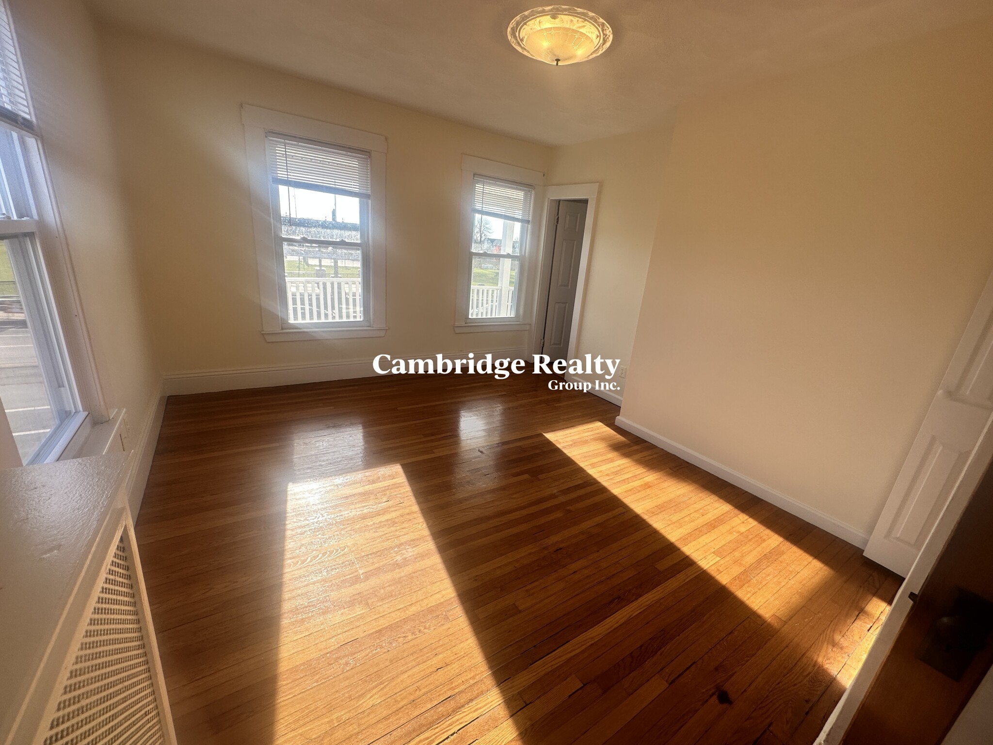 543 Broadway, Magoun Square