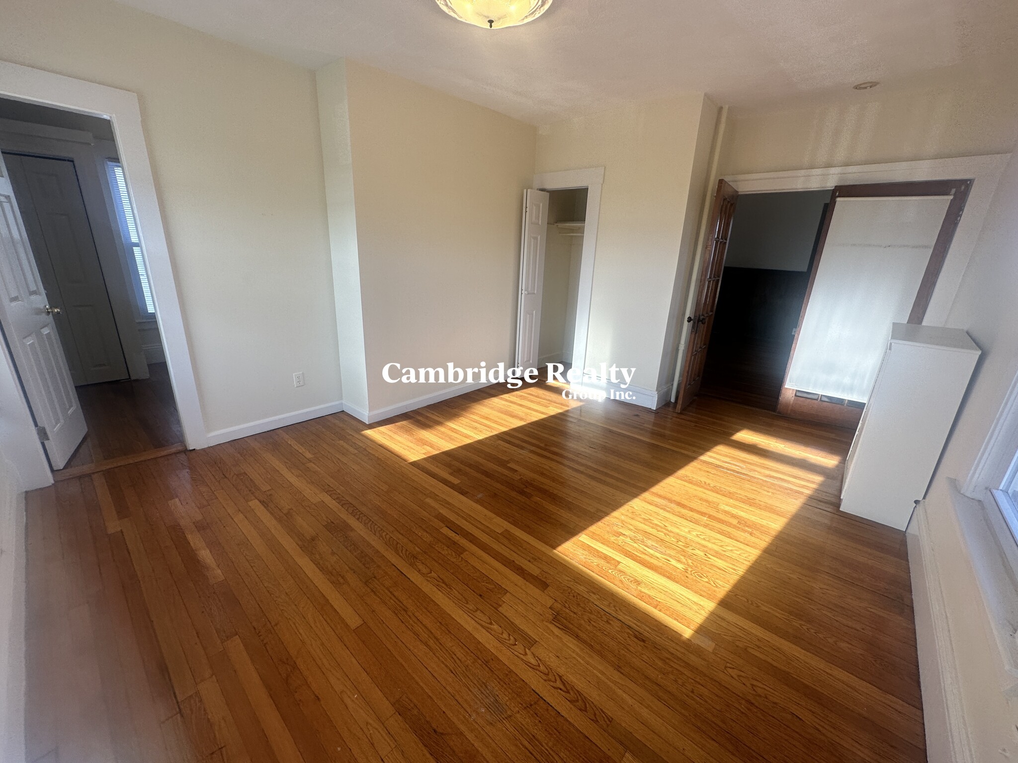 543 Broadway, Magoun Square