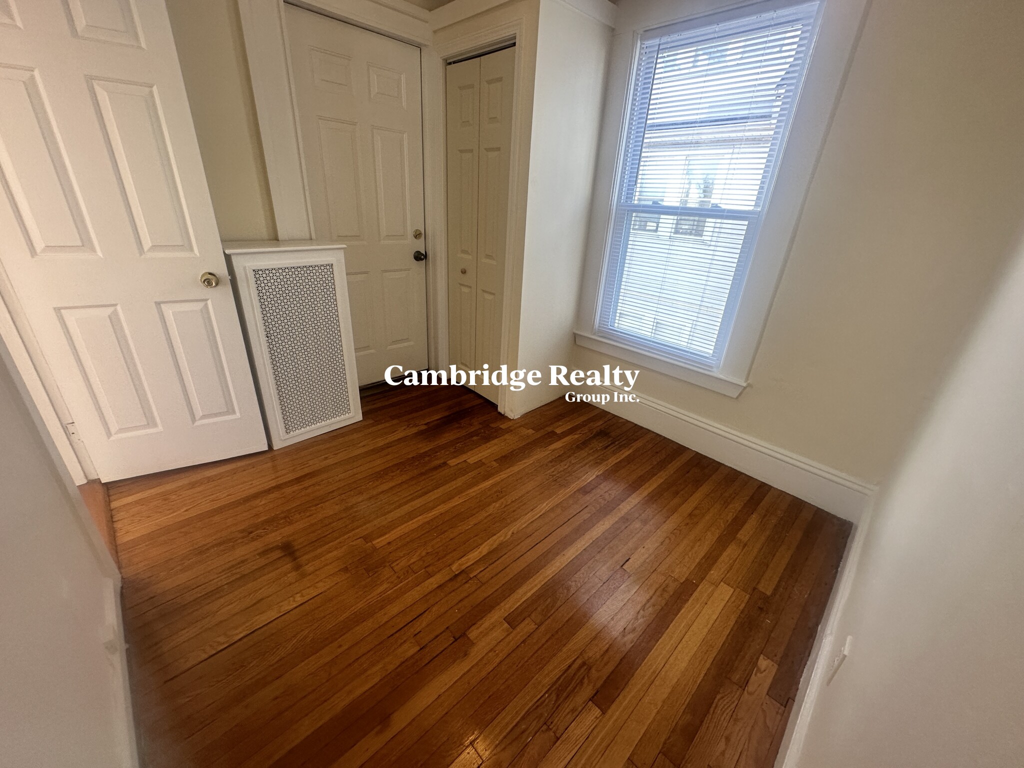 543 Broadway, Magoun Square