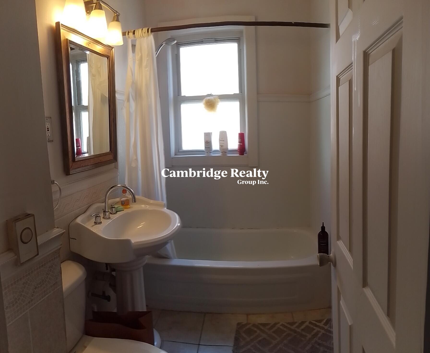 427 Medford St, Winter Hill