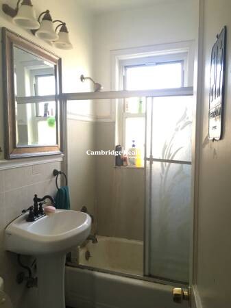 427 Medford St, Winter Hill