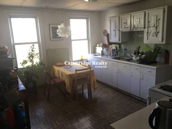 427 Medford St, Winter Hill