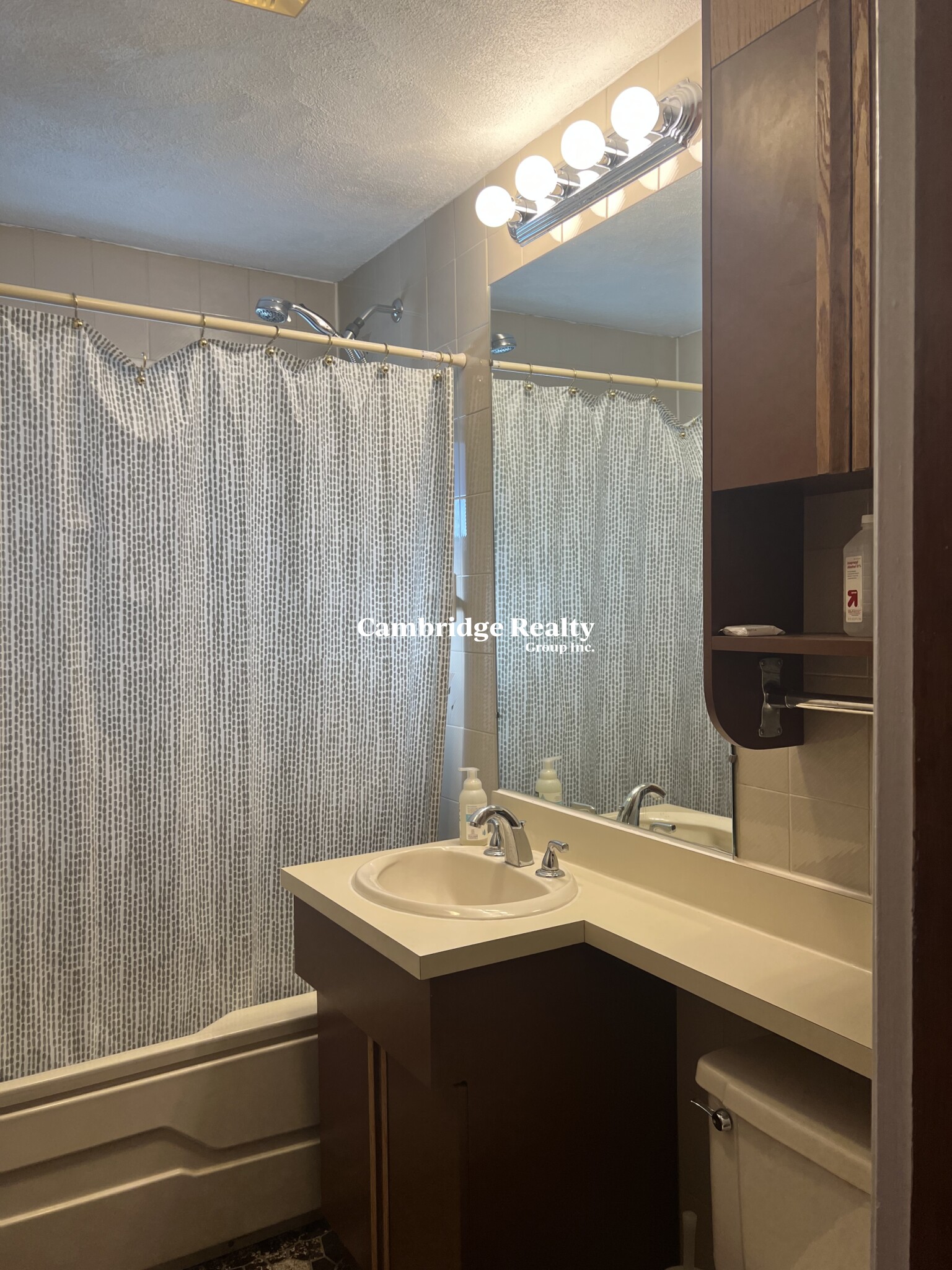 50 Dorothy Rd, Arlington