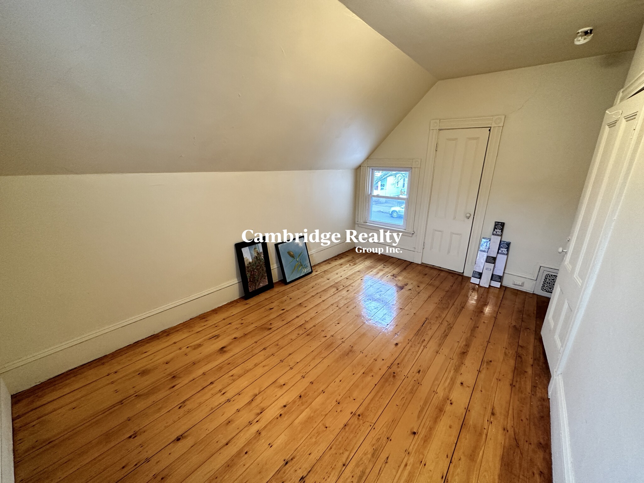 374 Highland Ave, Davis Square