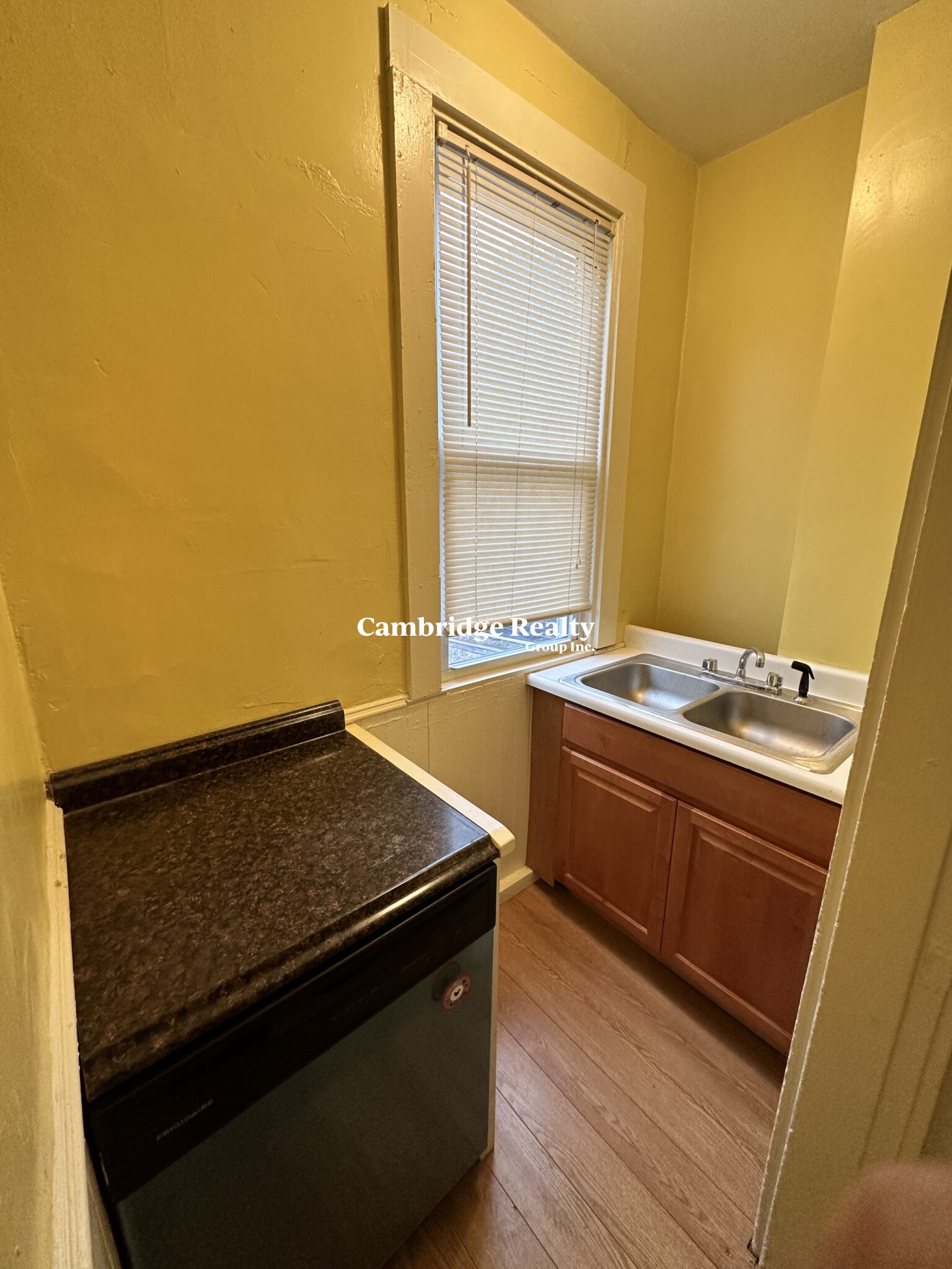 374 Highland Ave, Davis Square