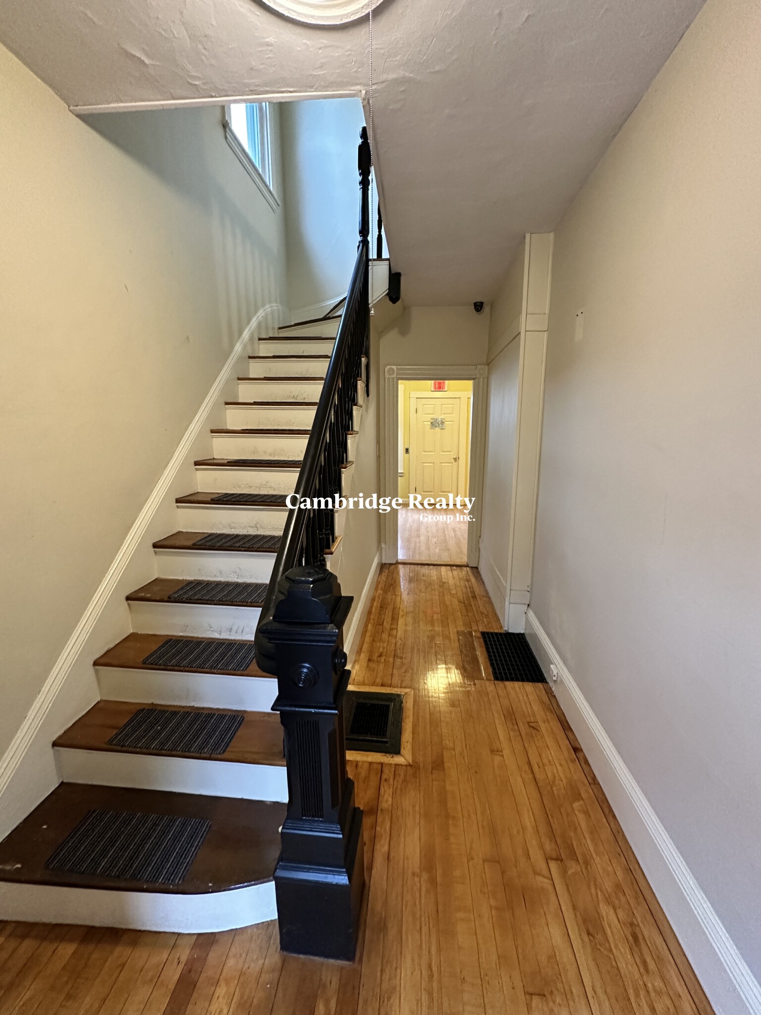 374 Highland Ave, Davis Square