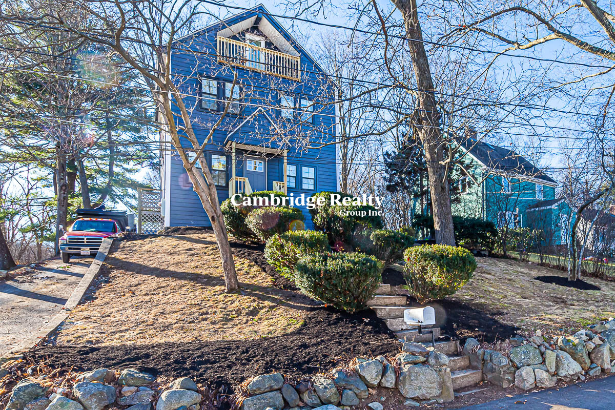 48 Caldwell Rd, Waltham