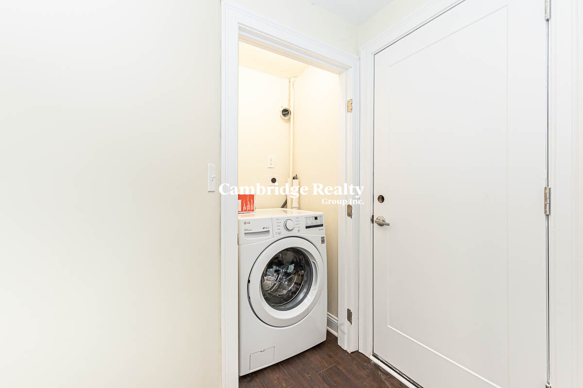 48 Caldwell Rd, Waltham