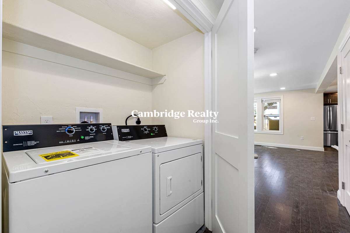 70 Stanley Ave, Medford