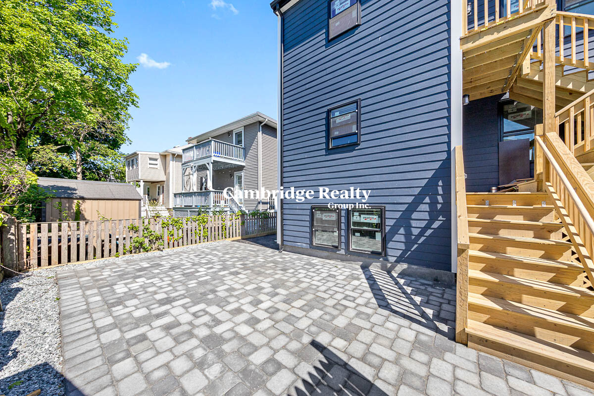 70 Stanley Ave, Medford