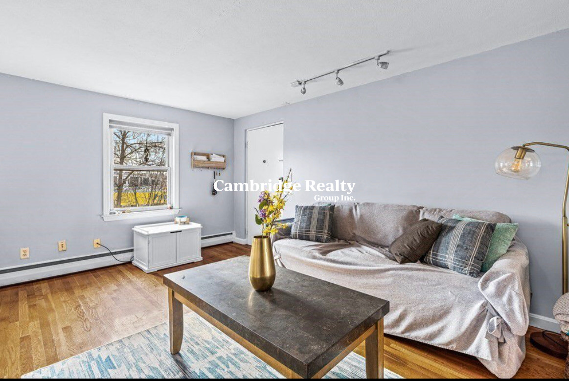 81 Summer St, Spring Hill