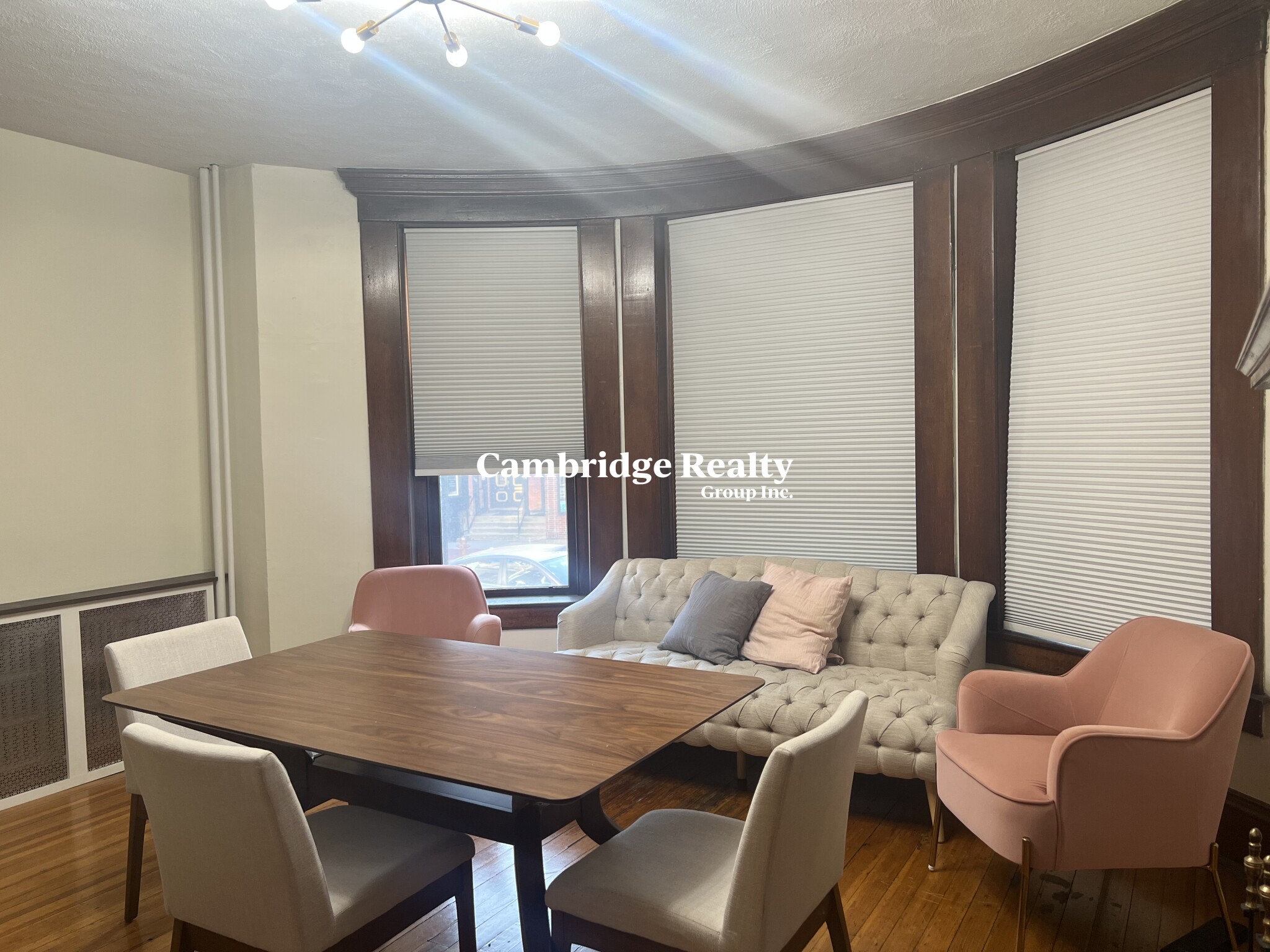 1137 Massachusetts Ave, Harvard Square