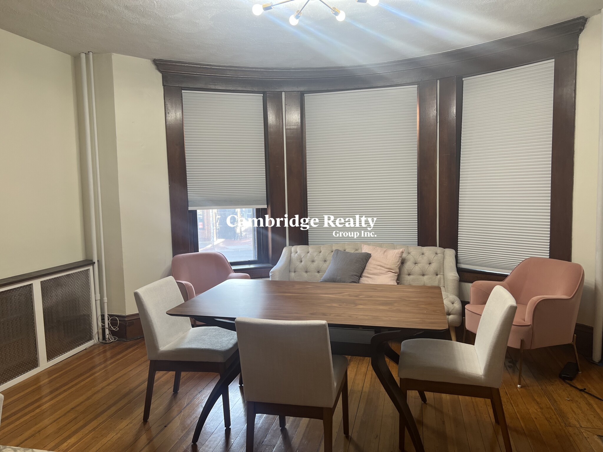 1137 Massachusetts Ave, Harvard Square