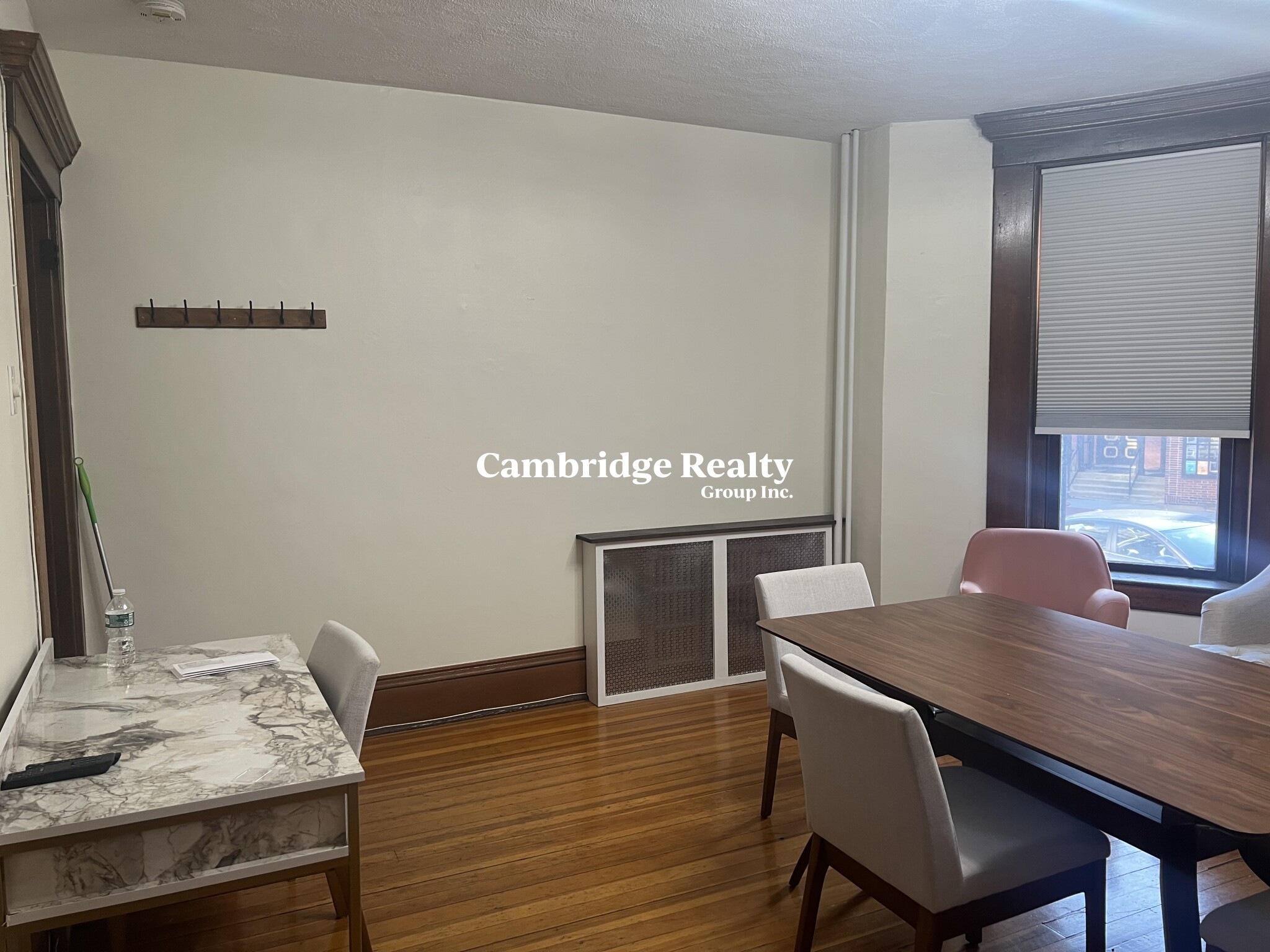 1137 Massachusetts Ave, Harvard Square