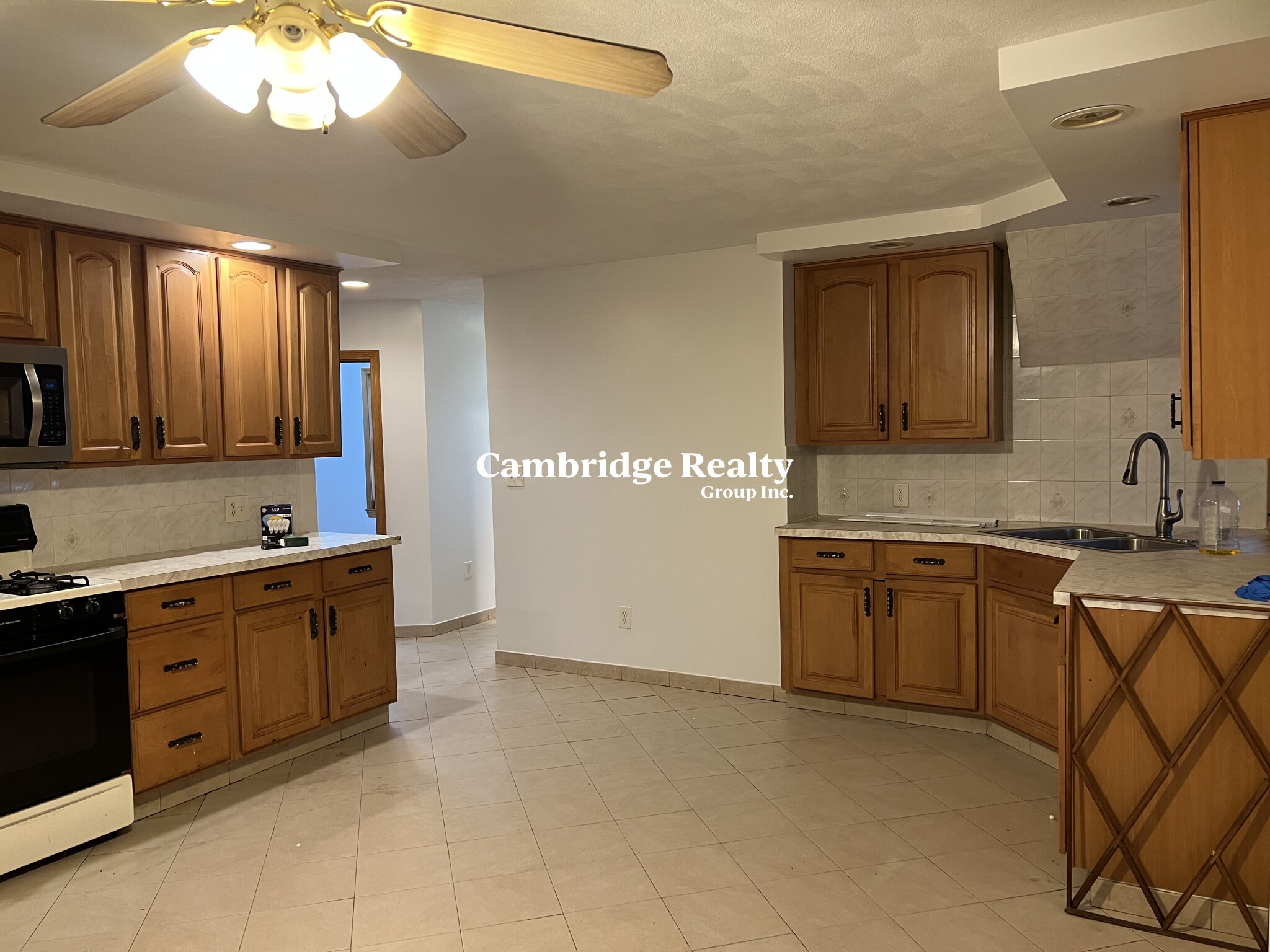 16 Bailey St, Everett