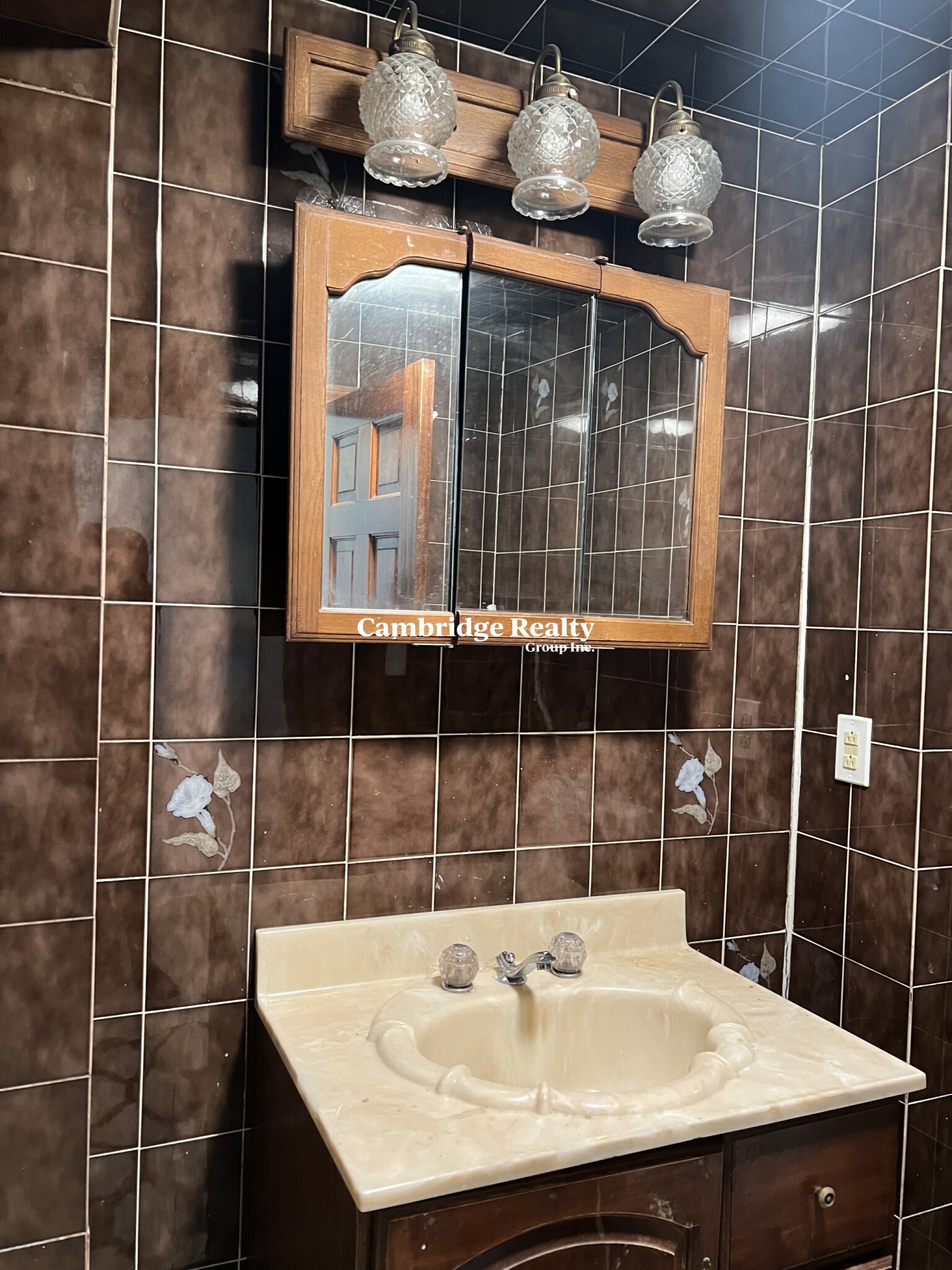 16 Bailey St, Everett