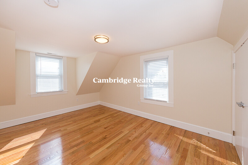 11 Rock Valley Ave, Everett