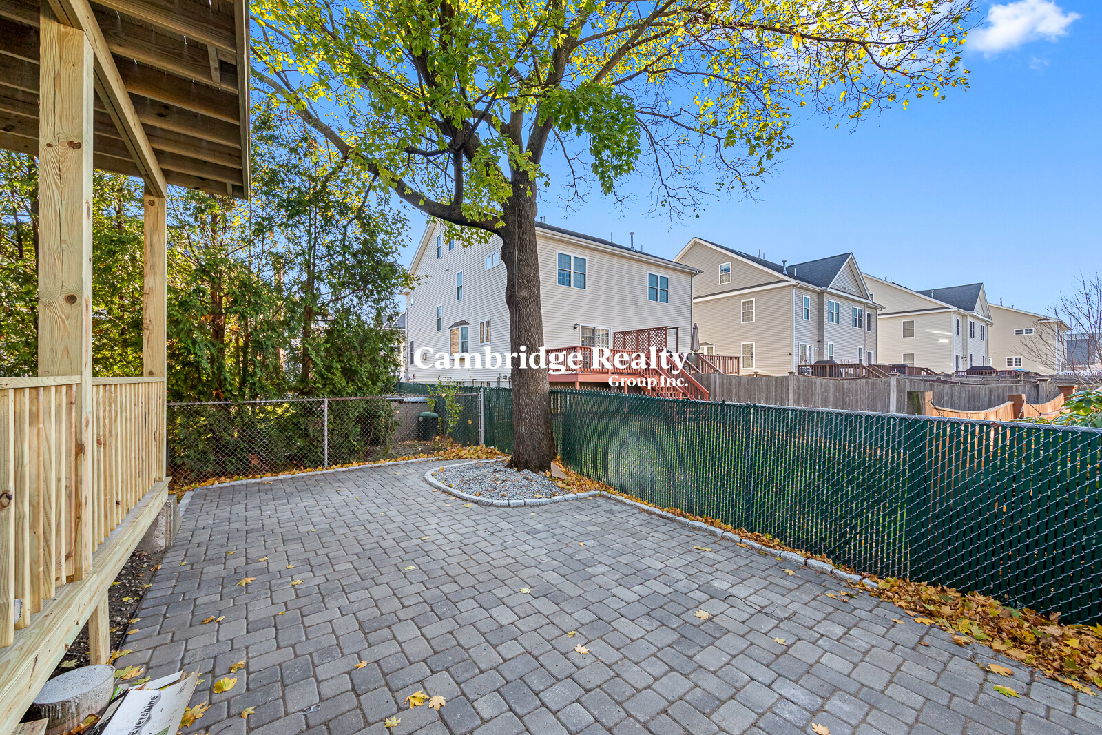 62 Bradbury Ave, Medford