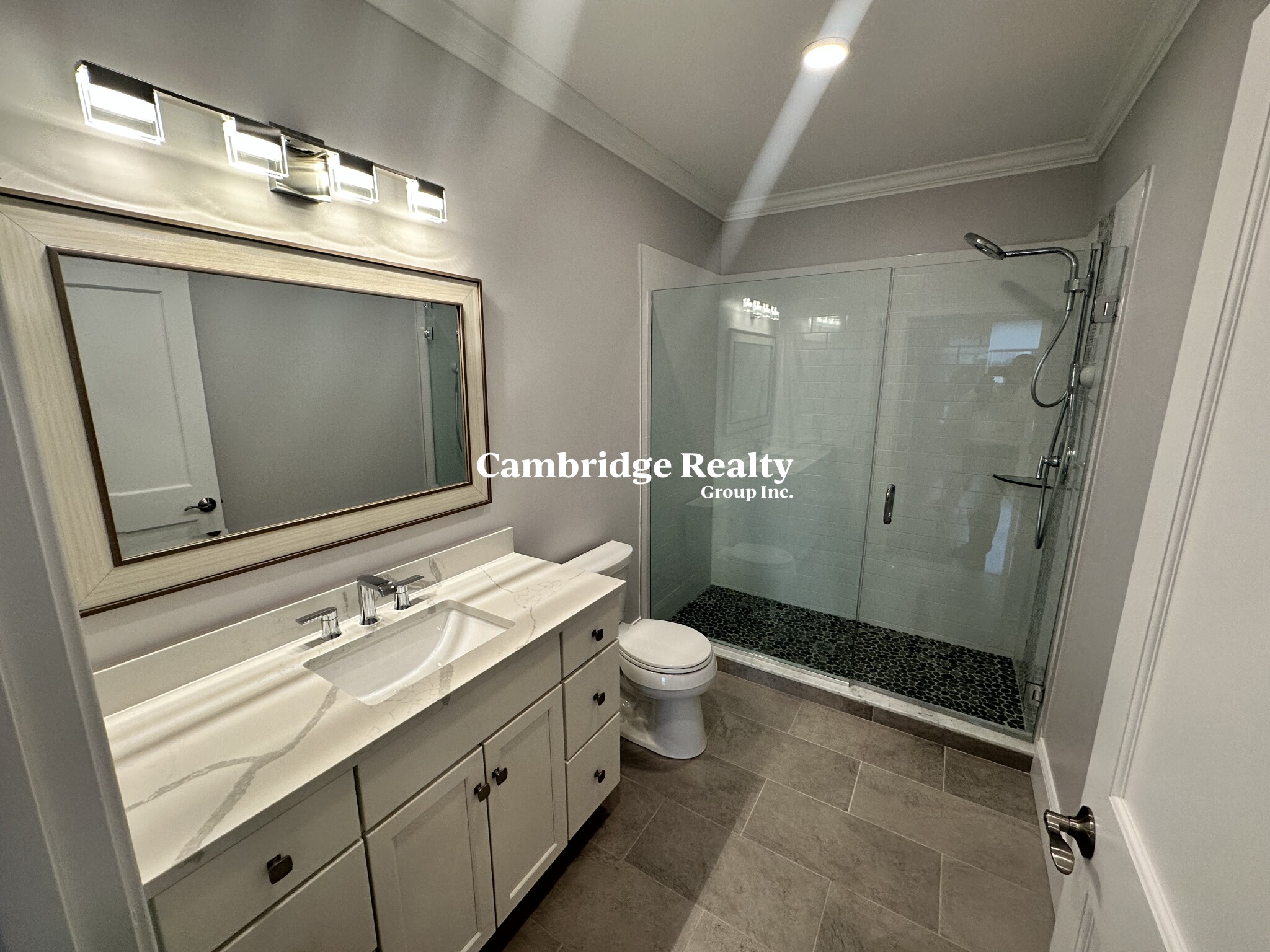 519 Broadway, Magoun Square